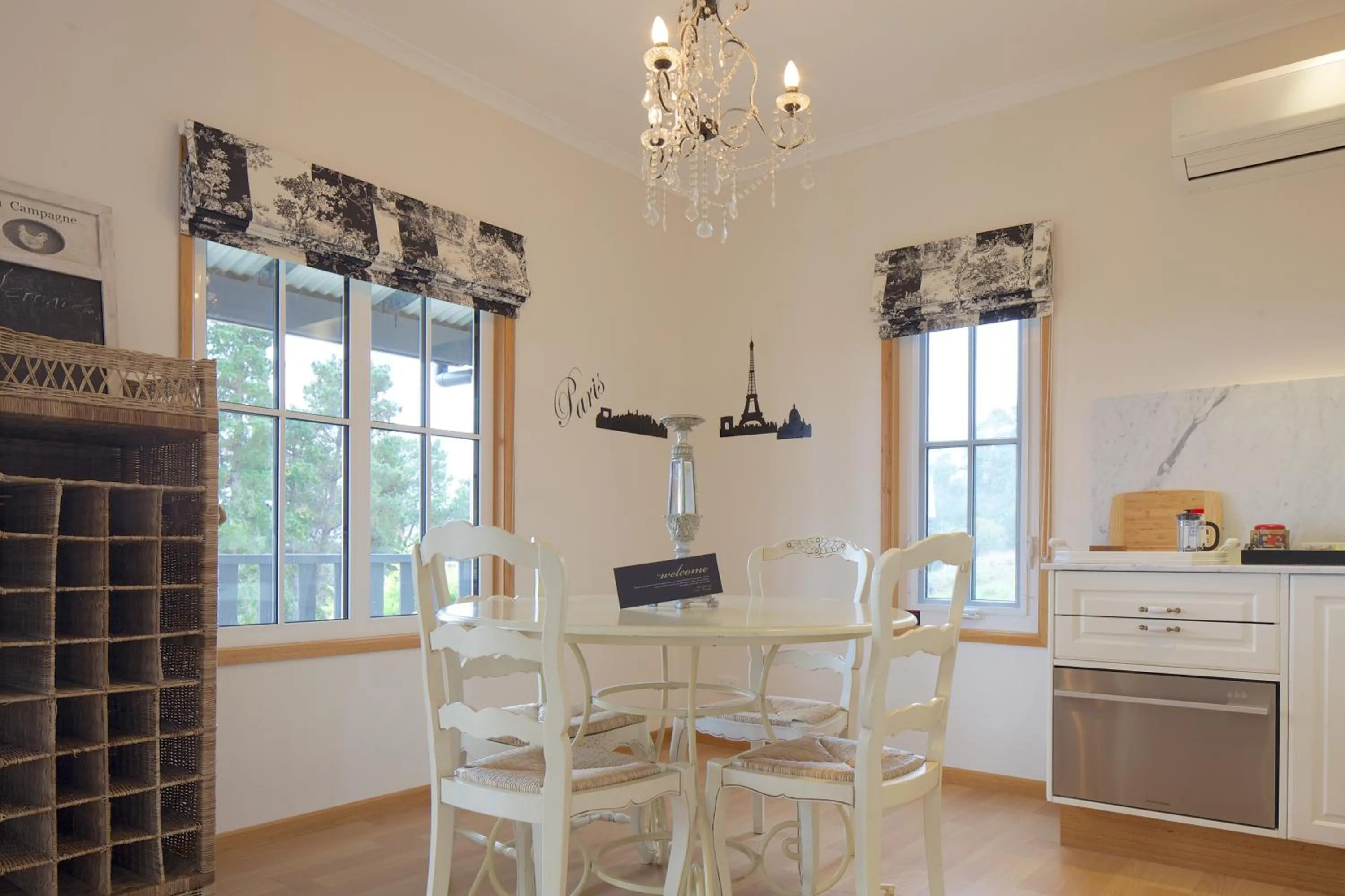 Kitchen or kitchenette in Riversdale Estate Cottages