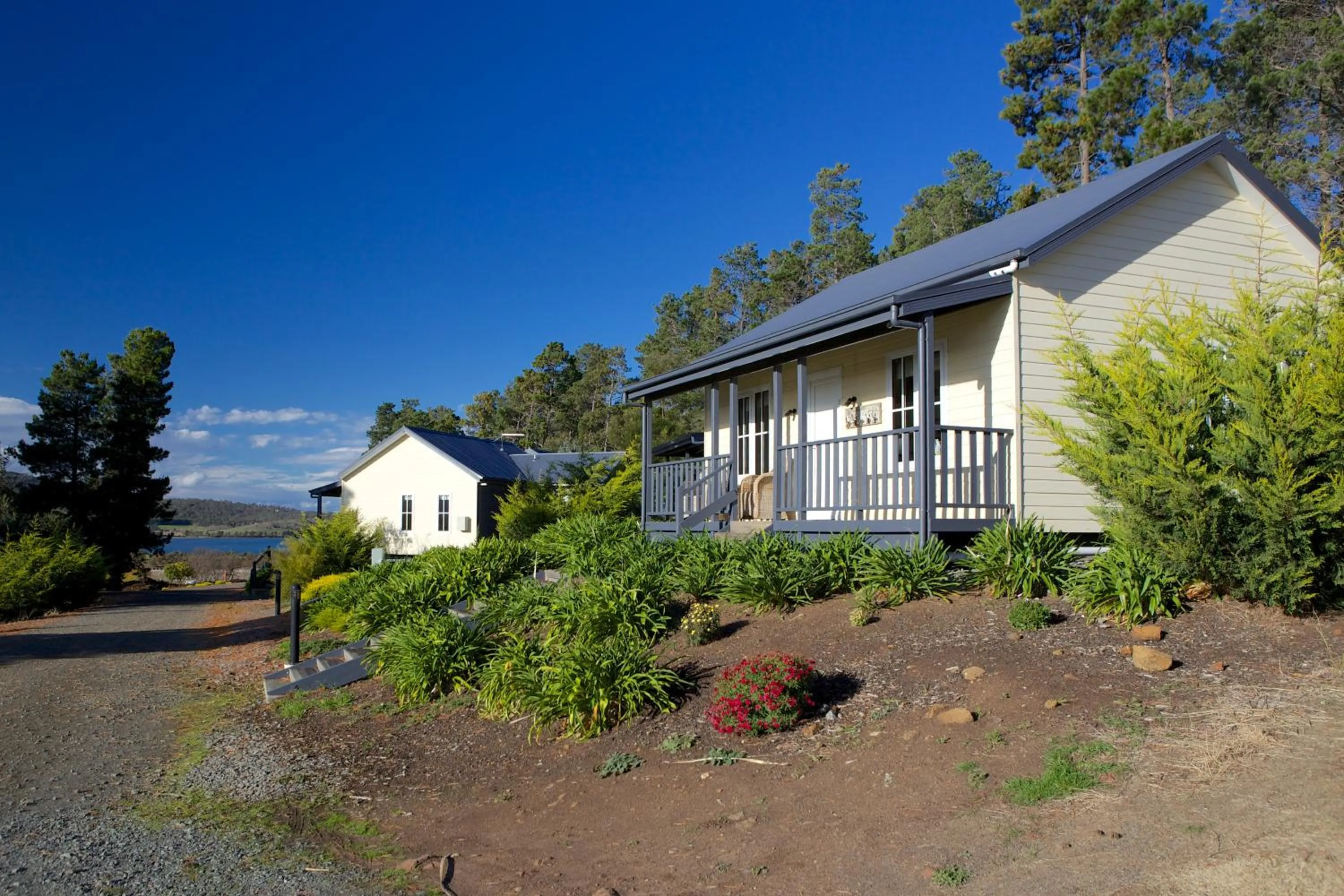 Garden in Riversdale Estate Cottages