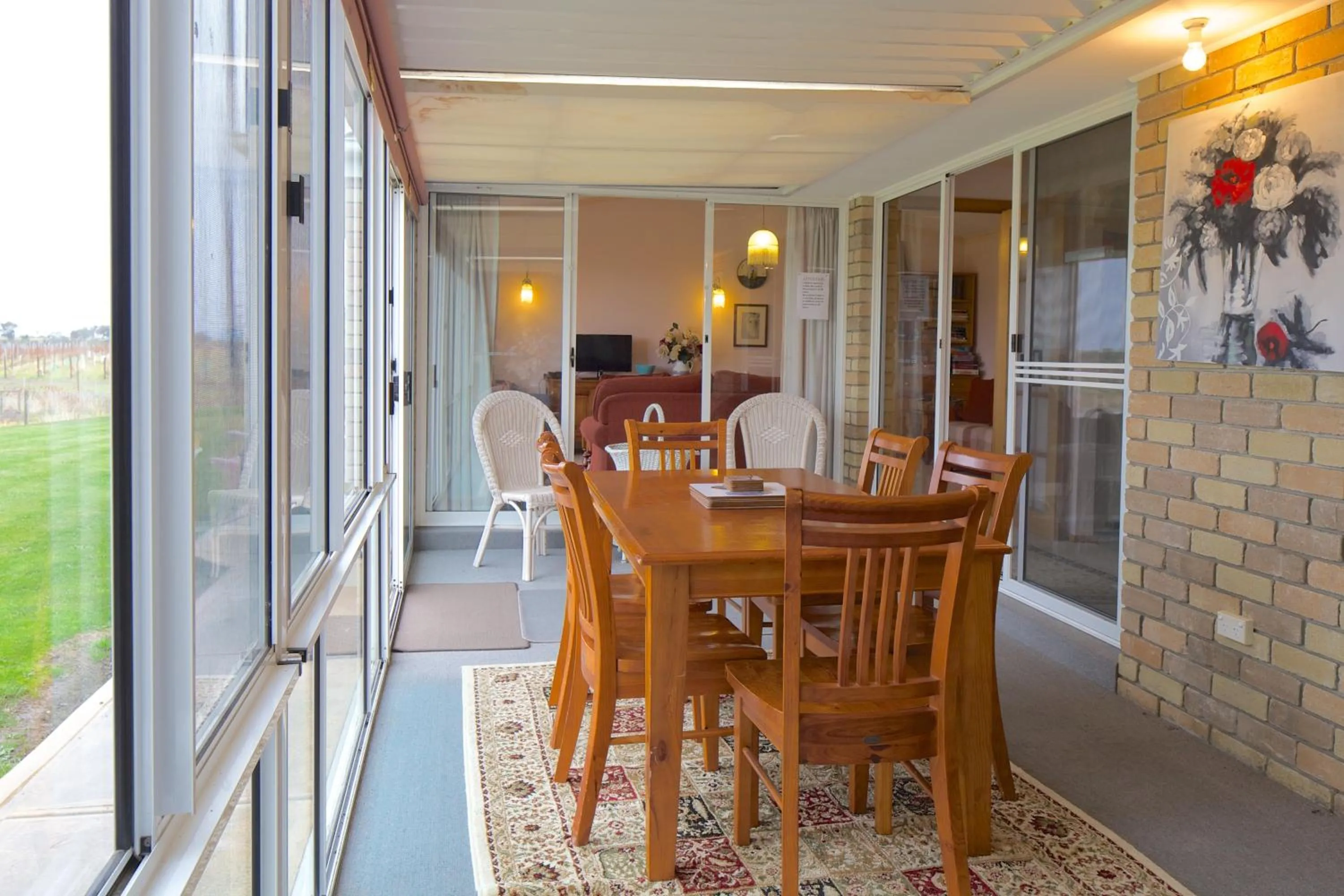 Dining area in Riversdale Estate Cottages