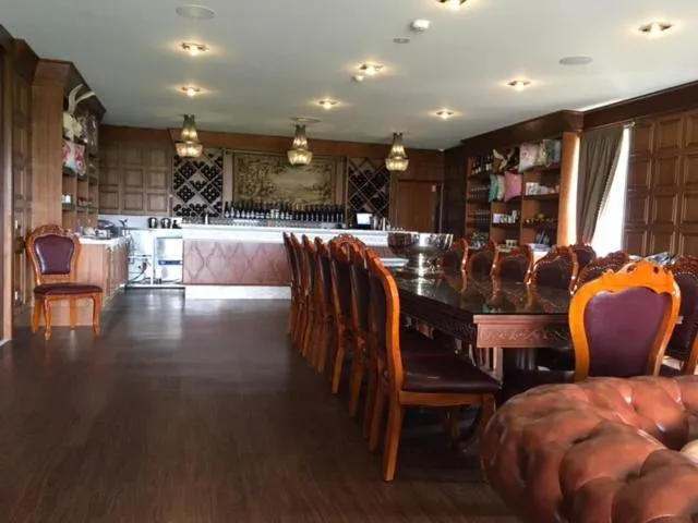 Dining area in Riversdale Estate Cottages