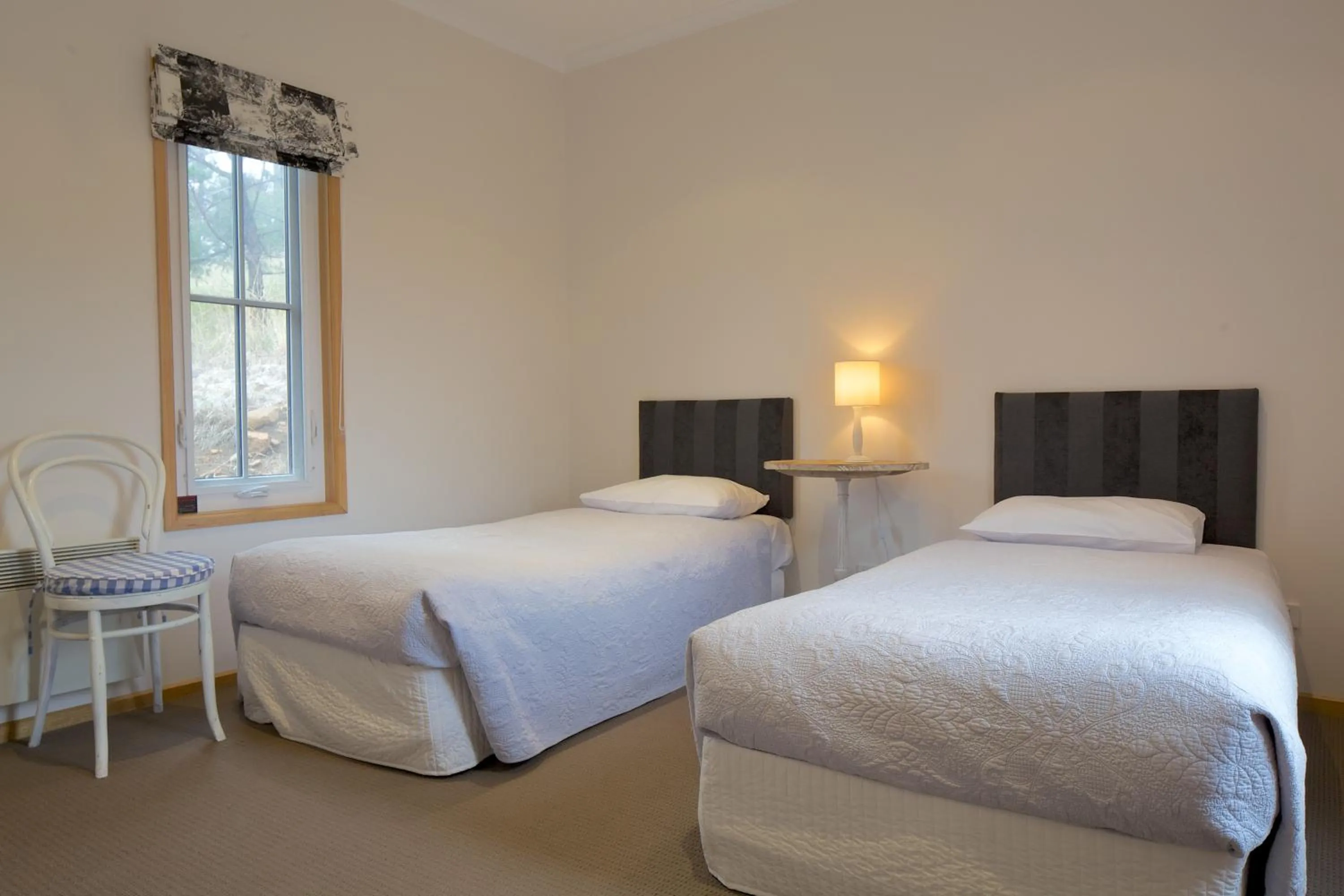 Bedroom, Bed in Riversdale Estate Cottages