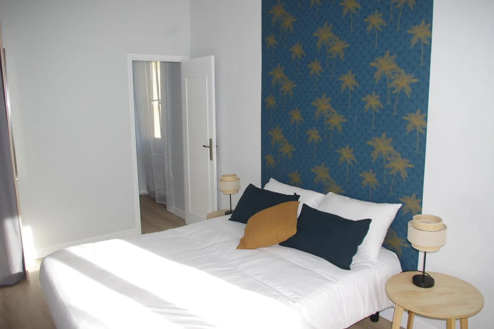 Bedroom, Bed in Hôtel Rapin