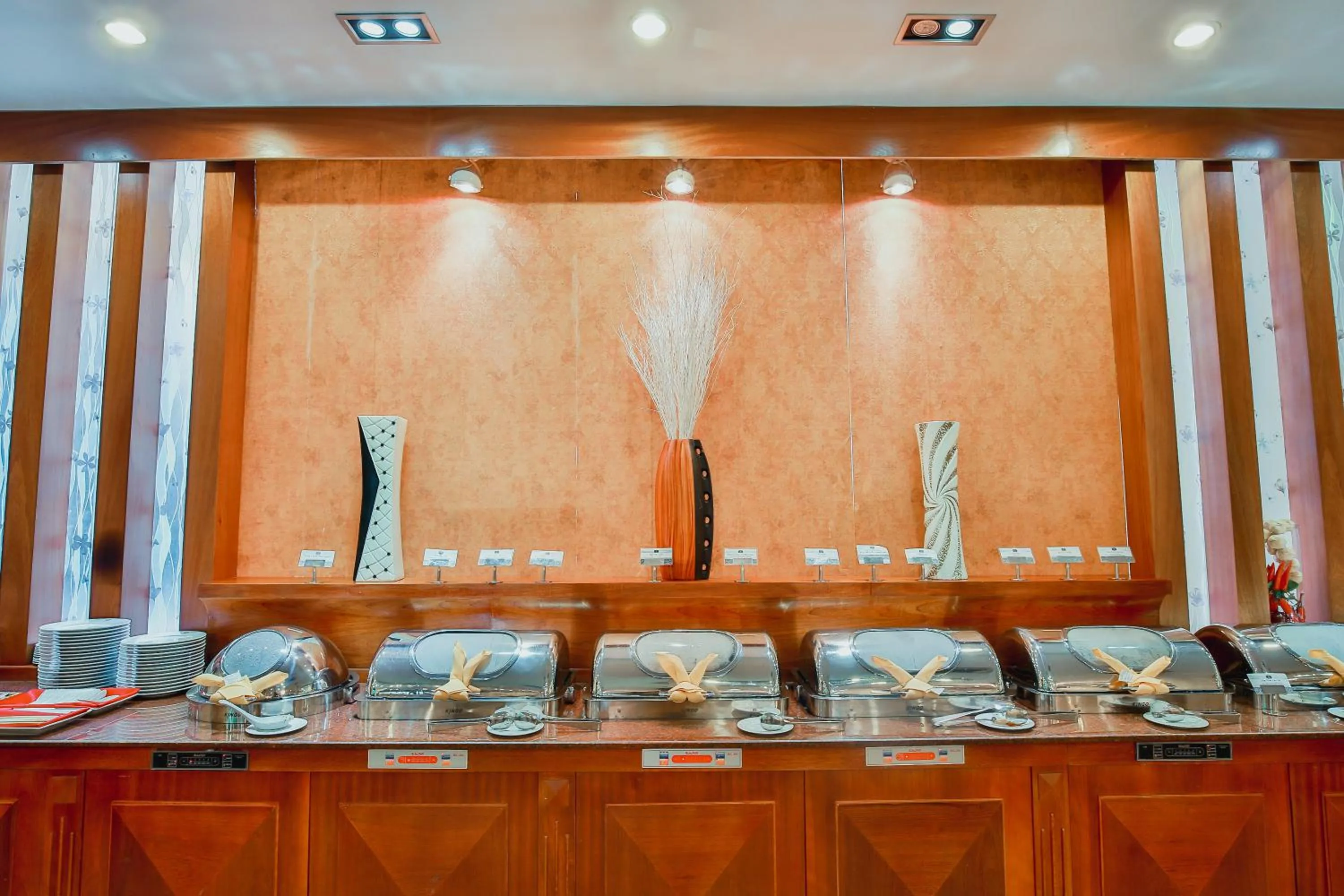 Restaurant/places to eat in Rex Hotel Vung Tau