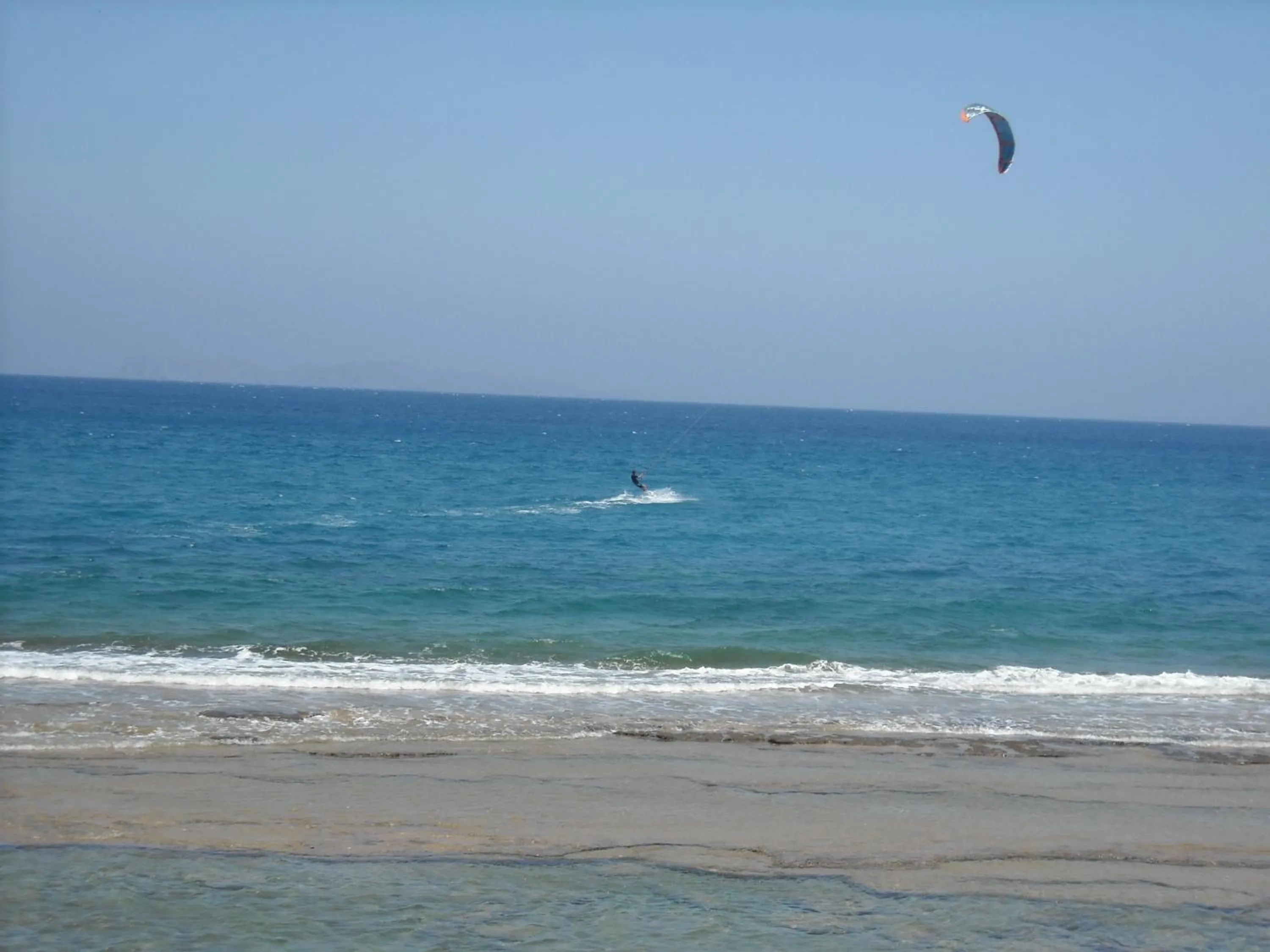 Windsurfing in Hotel Petras Beach