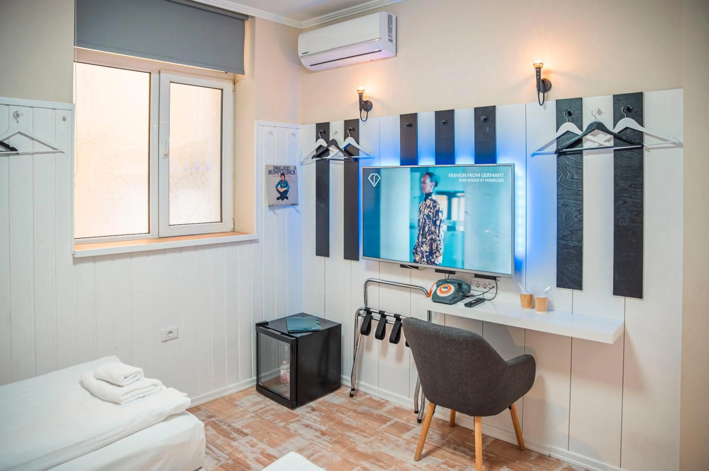 Photo of the whole room, Bed in Three Dolphins Hotel with a Rooftop terracе