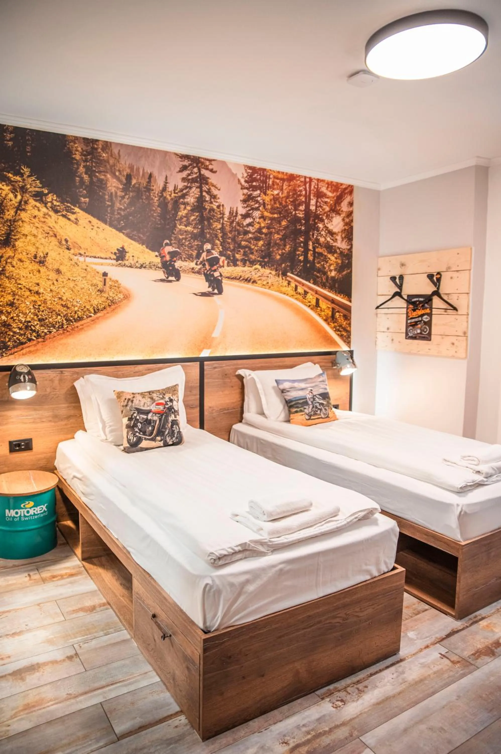 Bed in Three Dolphins Hotel with a Rooftop terracе