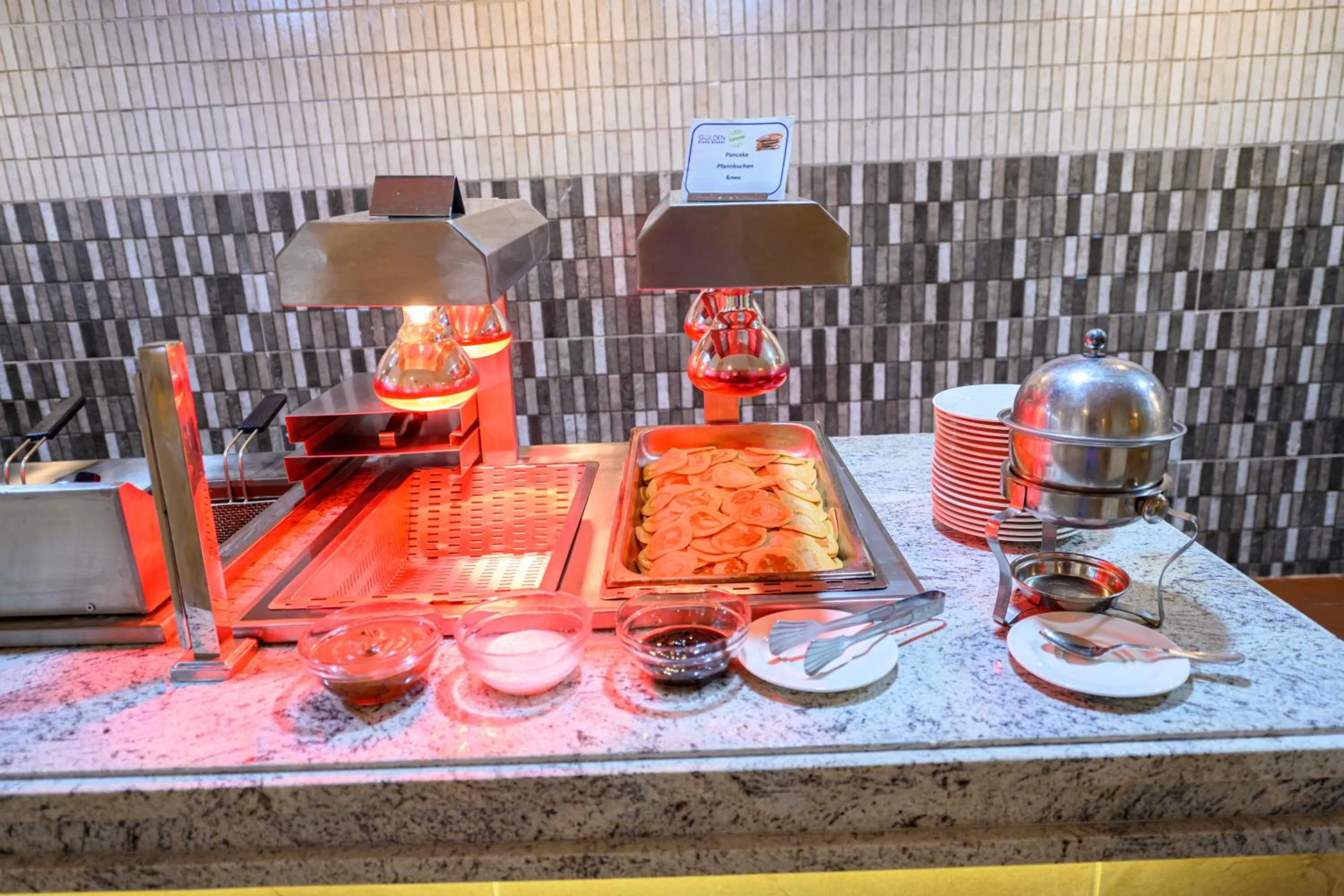 Food in Golden Beach Resort