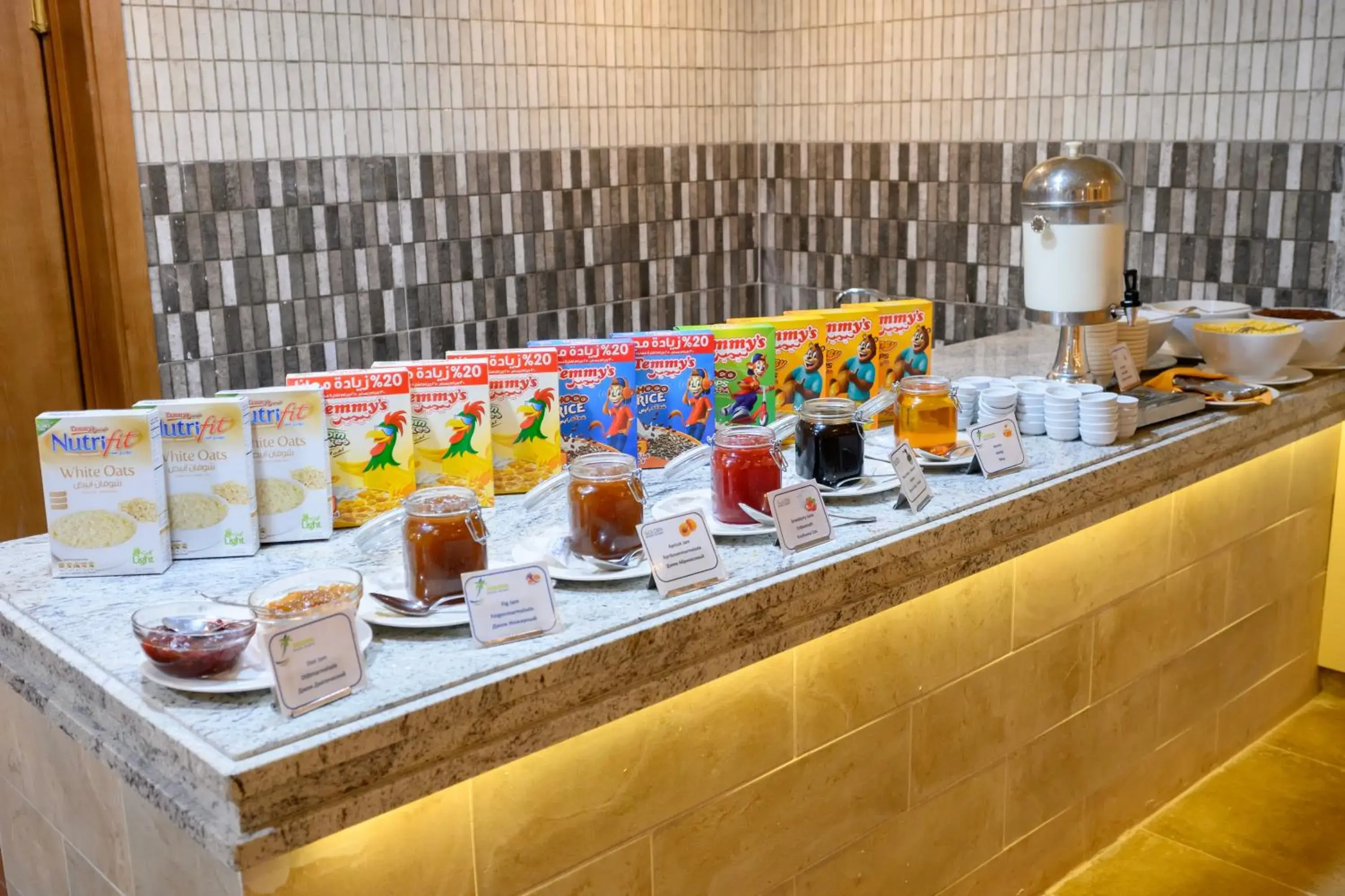 Breakfast in Golden Beach Resort Breakfast in Golden Beach Resort