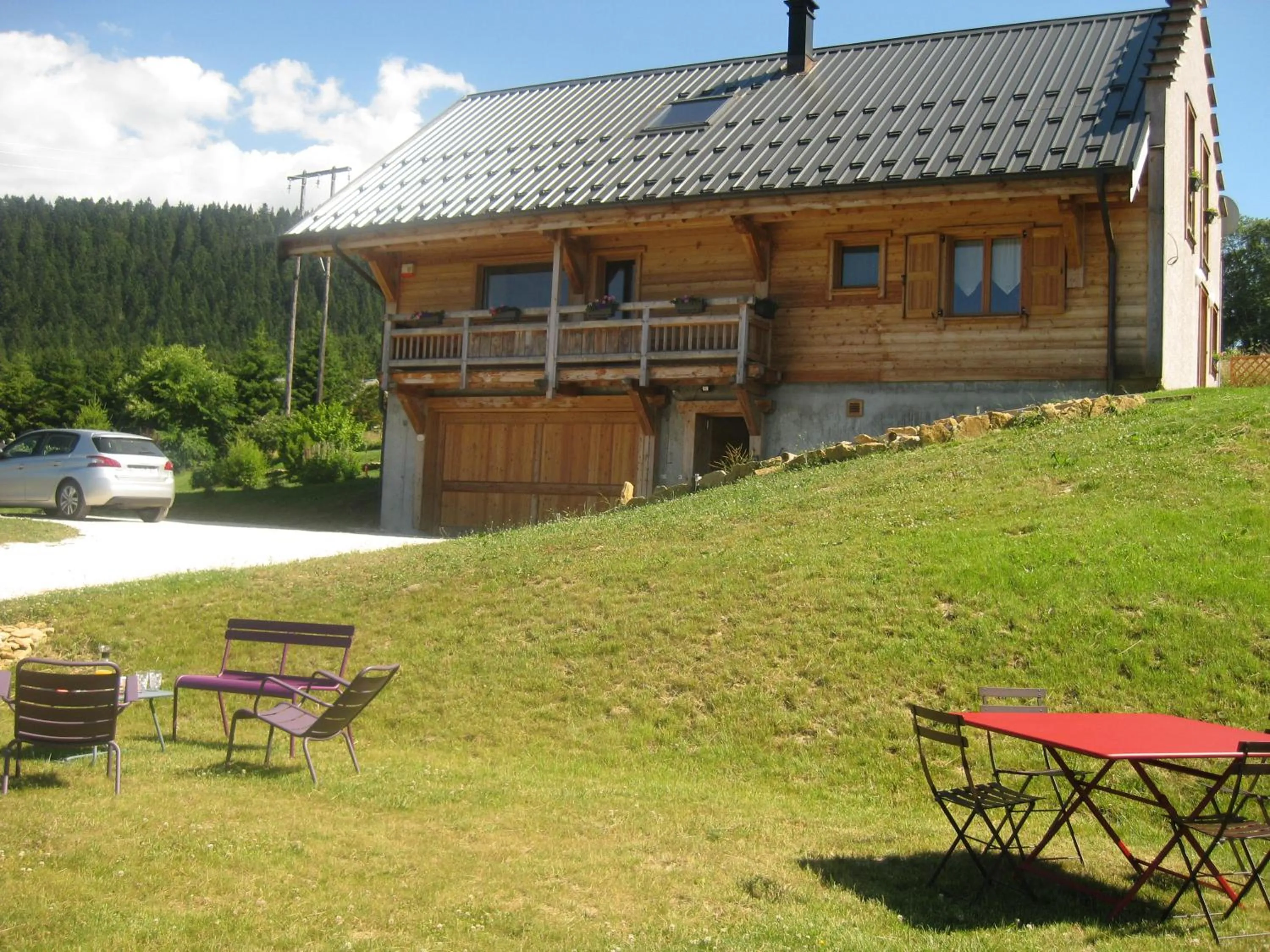 Property building in Chambres d'hôtes La Vercouline