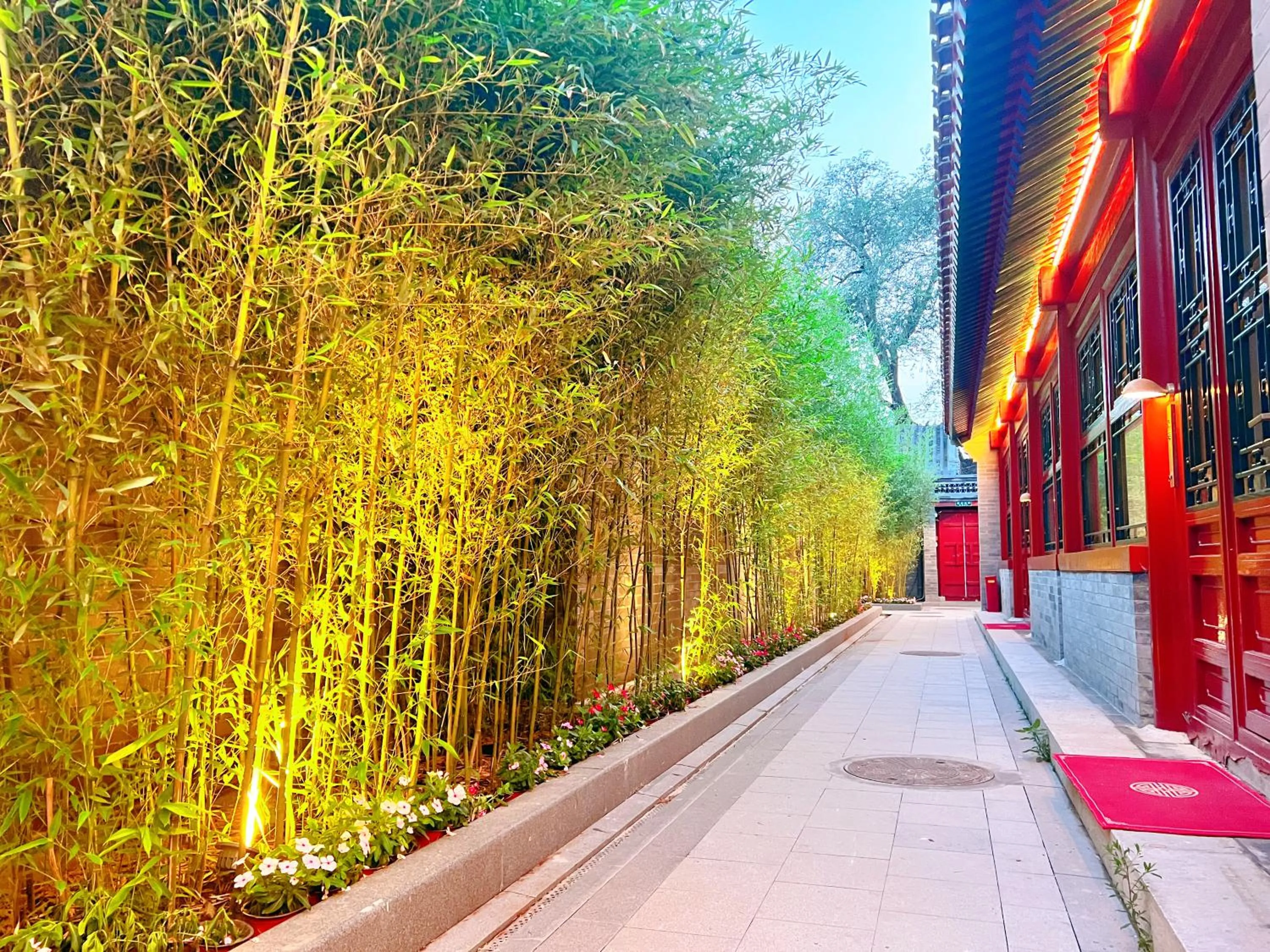 Property building in Jingshan Garden Hotel