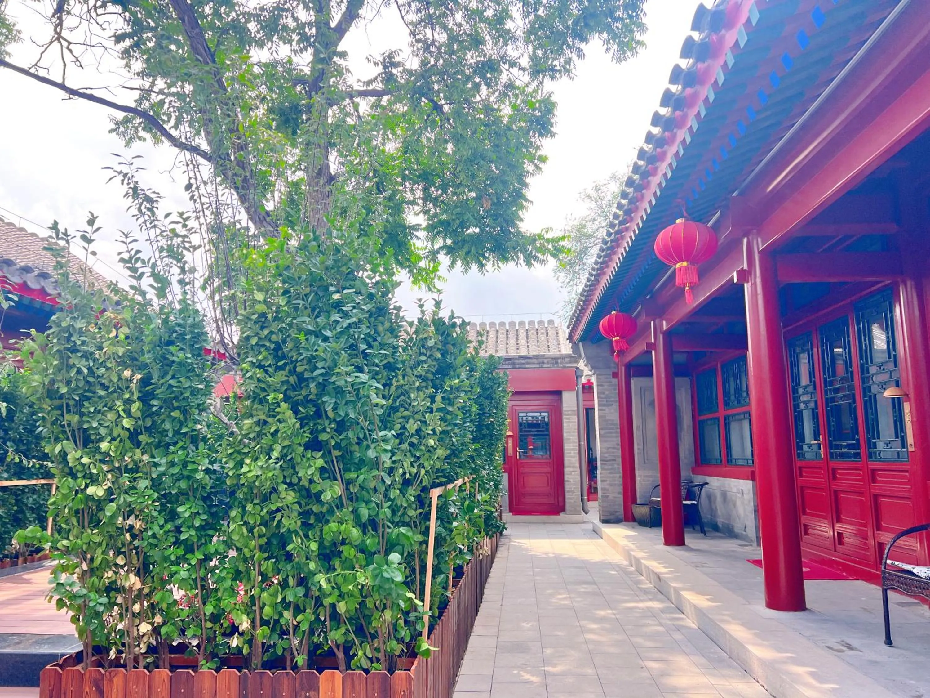 Property building in Jingshan Garden Hotel