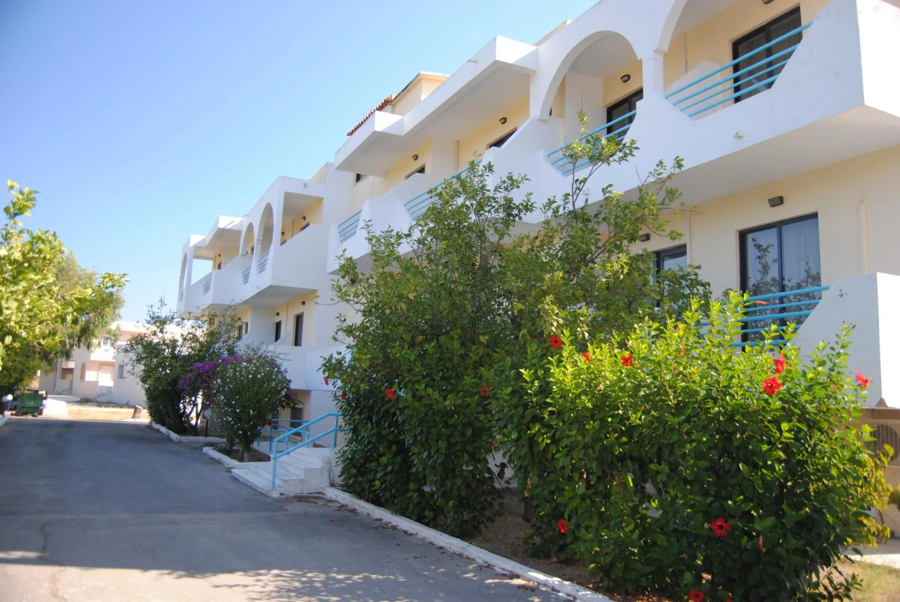 Facade/entrance in Tivoli Hotel