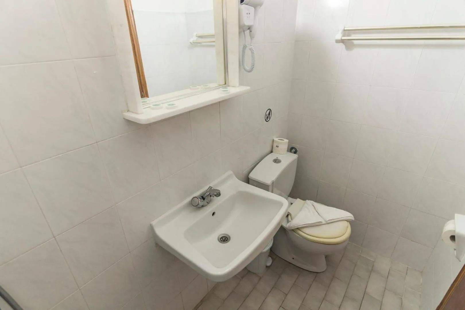 Bathroom in Tivoli Hotel