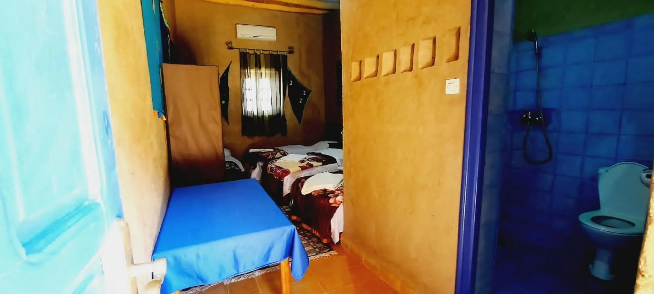 Bed in Hôtel Riad Tadarte Familier