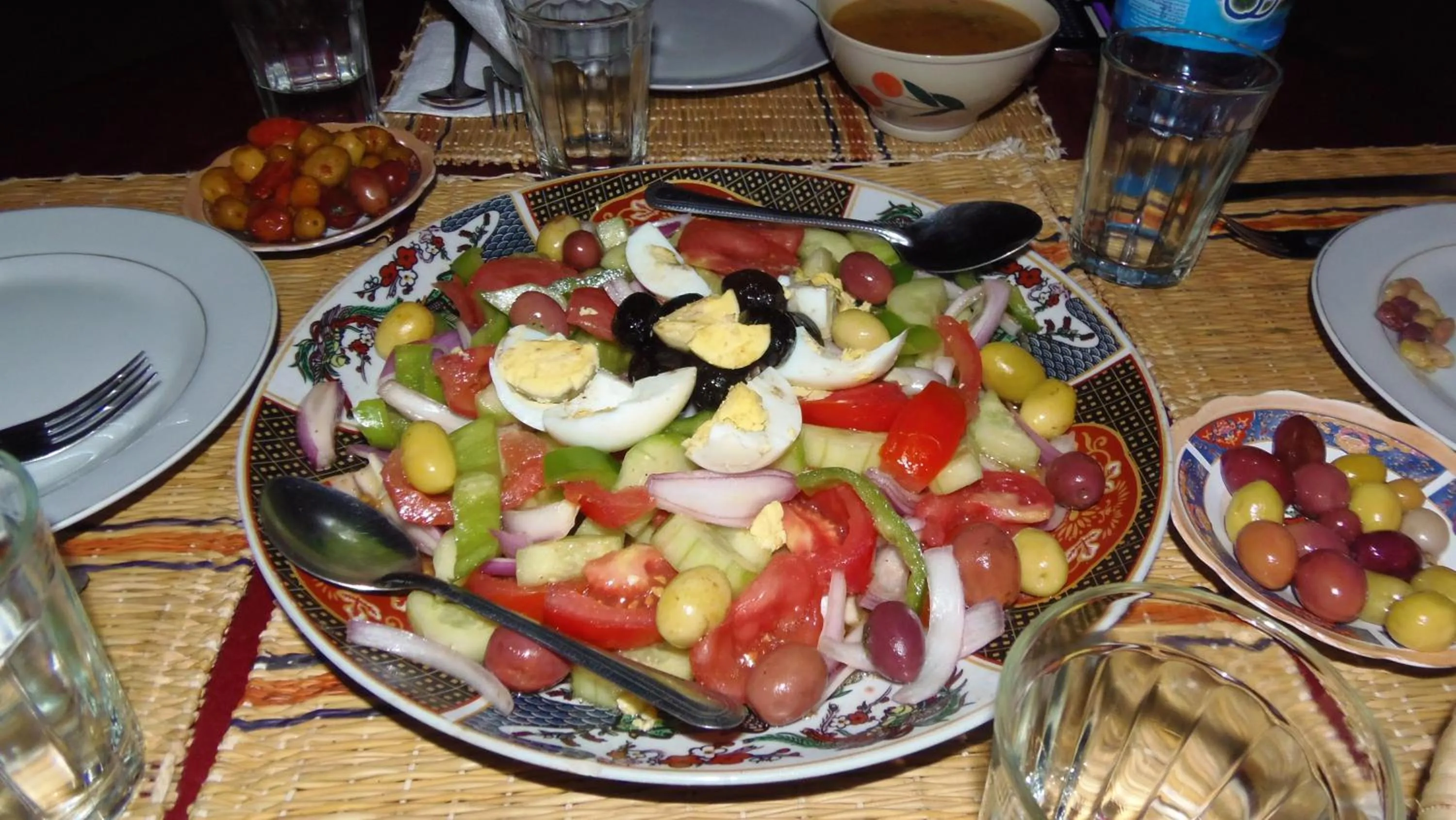 Food and drinks in Hôtel Riad Tadarte Familier