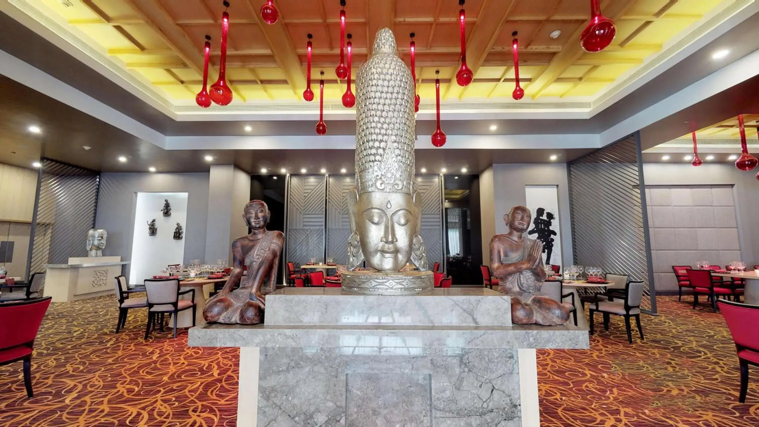 Restaurant/places to eat in Radisson Blu Bengaluru Outer Ring Road Restaurant/places to eat in Radisson Blu Bengaluru Outer Ring Road