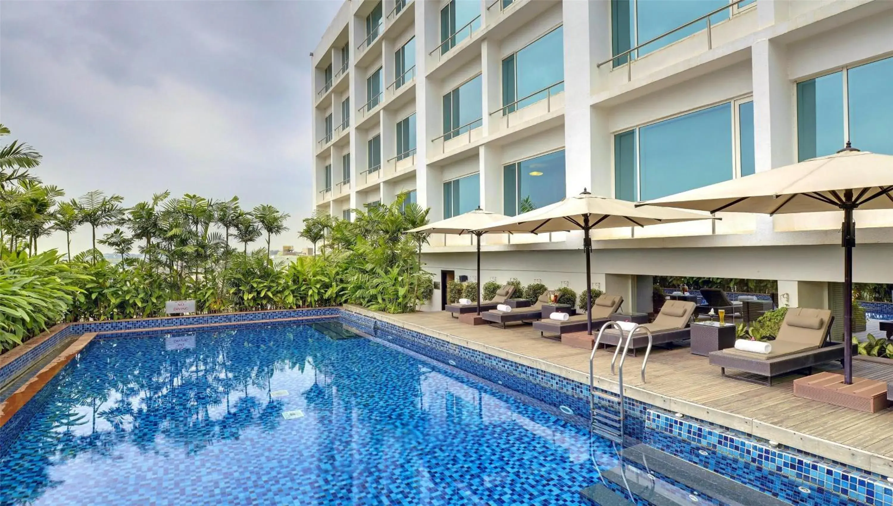 Property building in Radisson Blu Bengaluru Outer Ring Road Property building in Radisson Blu Bengaluru Outer Ring Road