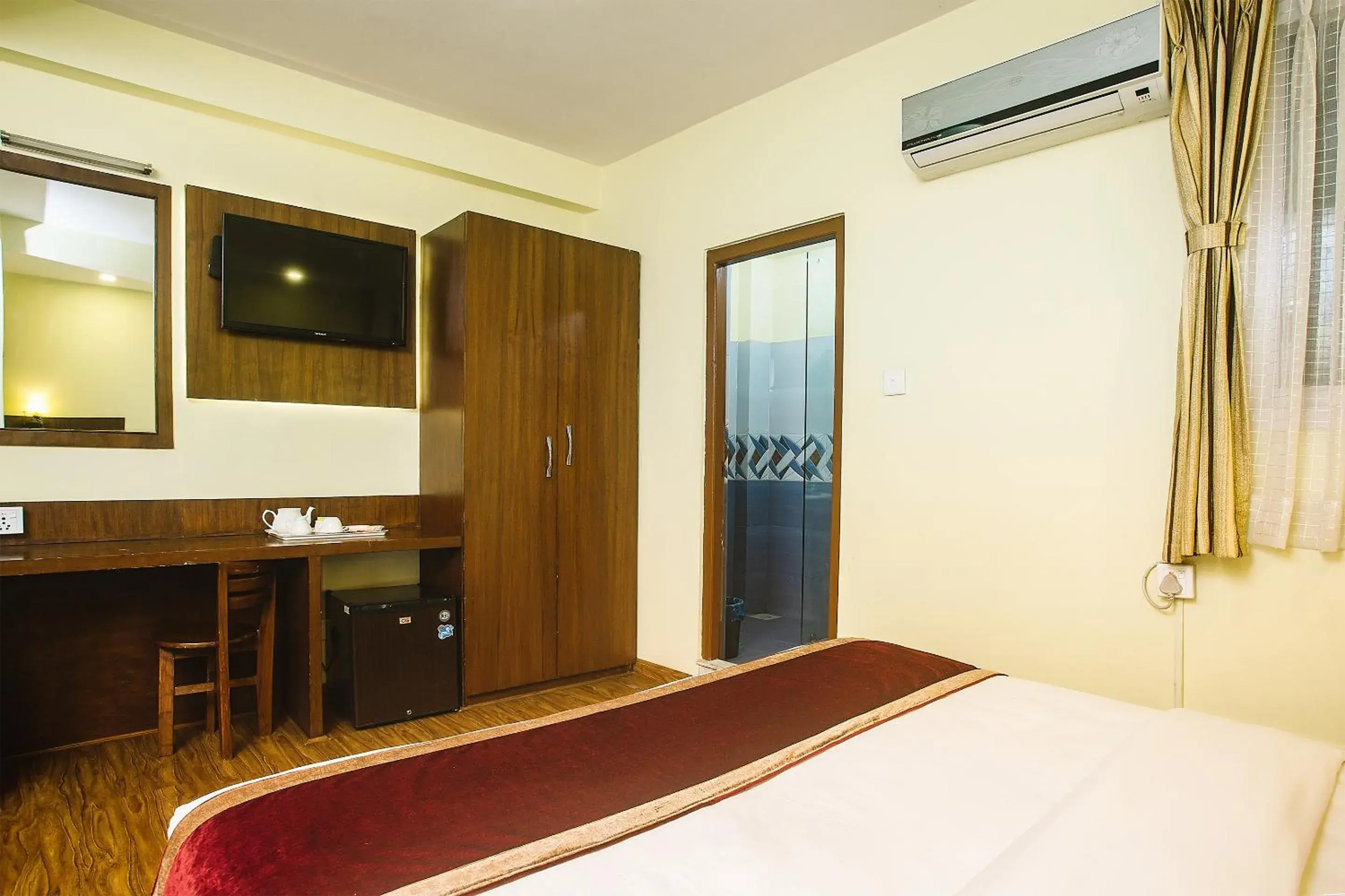 TV and multimedia, Bed in Backyard Hotel TV and multimedia, Bed in Backyard Hotel