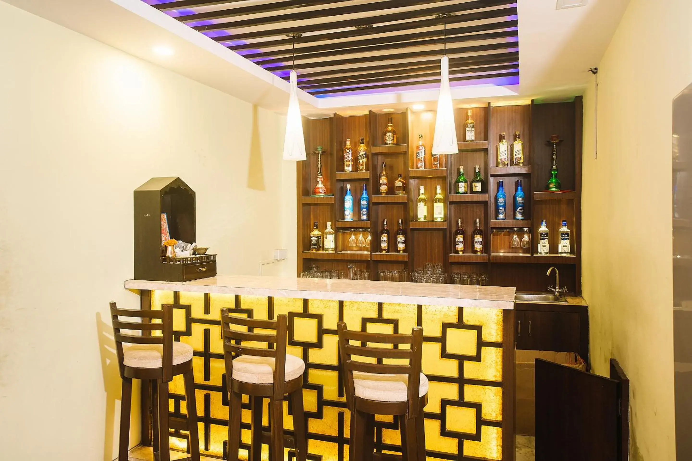 Lounge or bar in Backyard Hotel Lounge or bar in Backyard Hotel