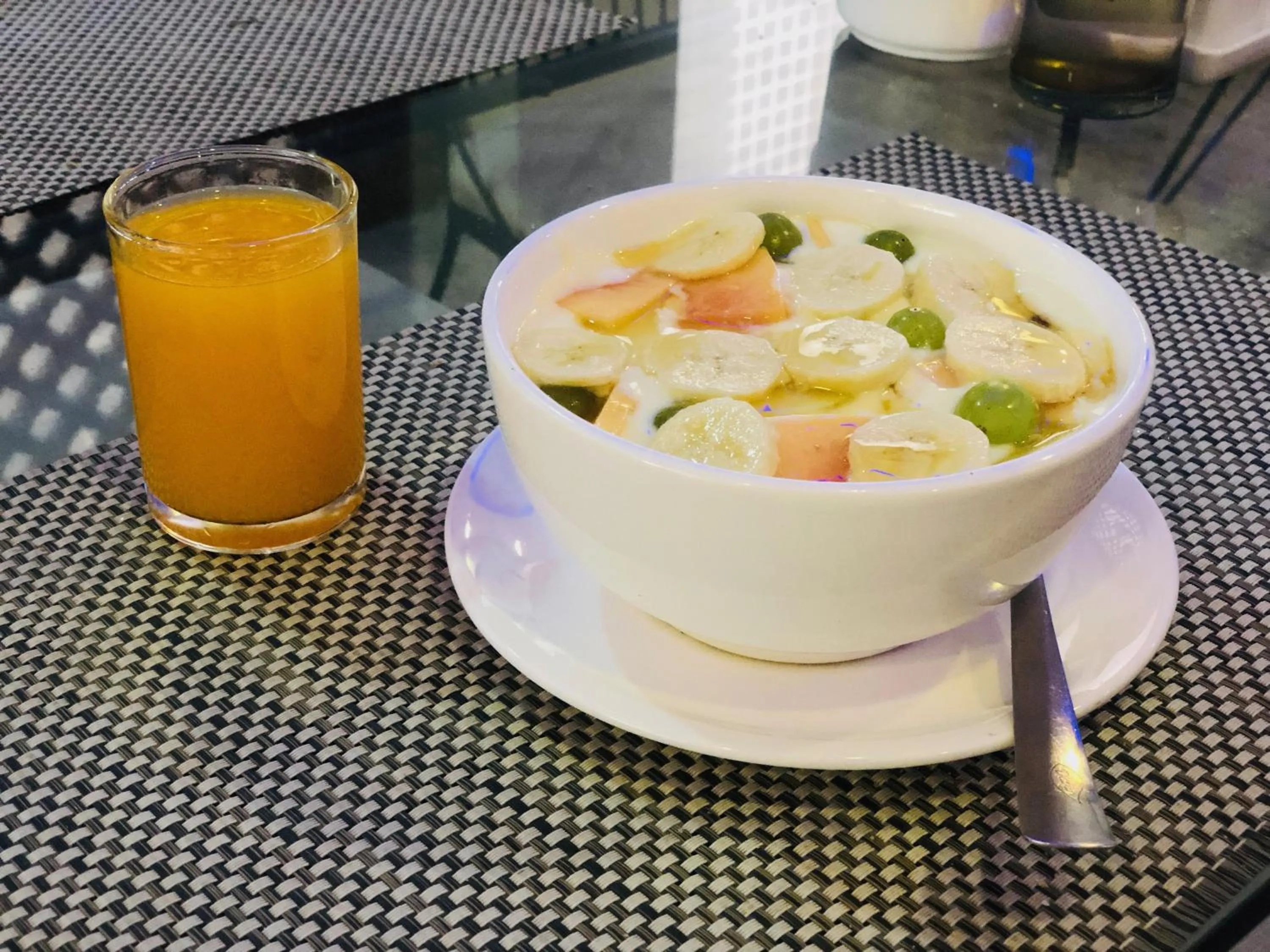 Breakfast in Backyard Hotel