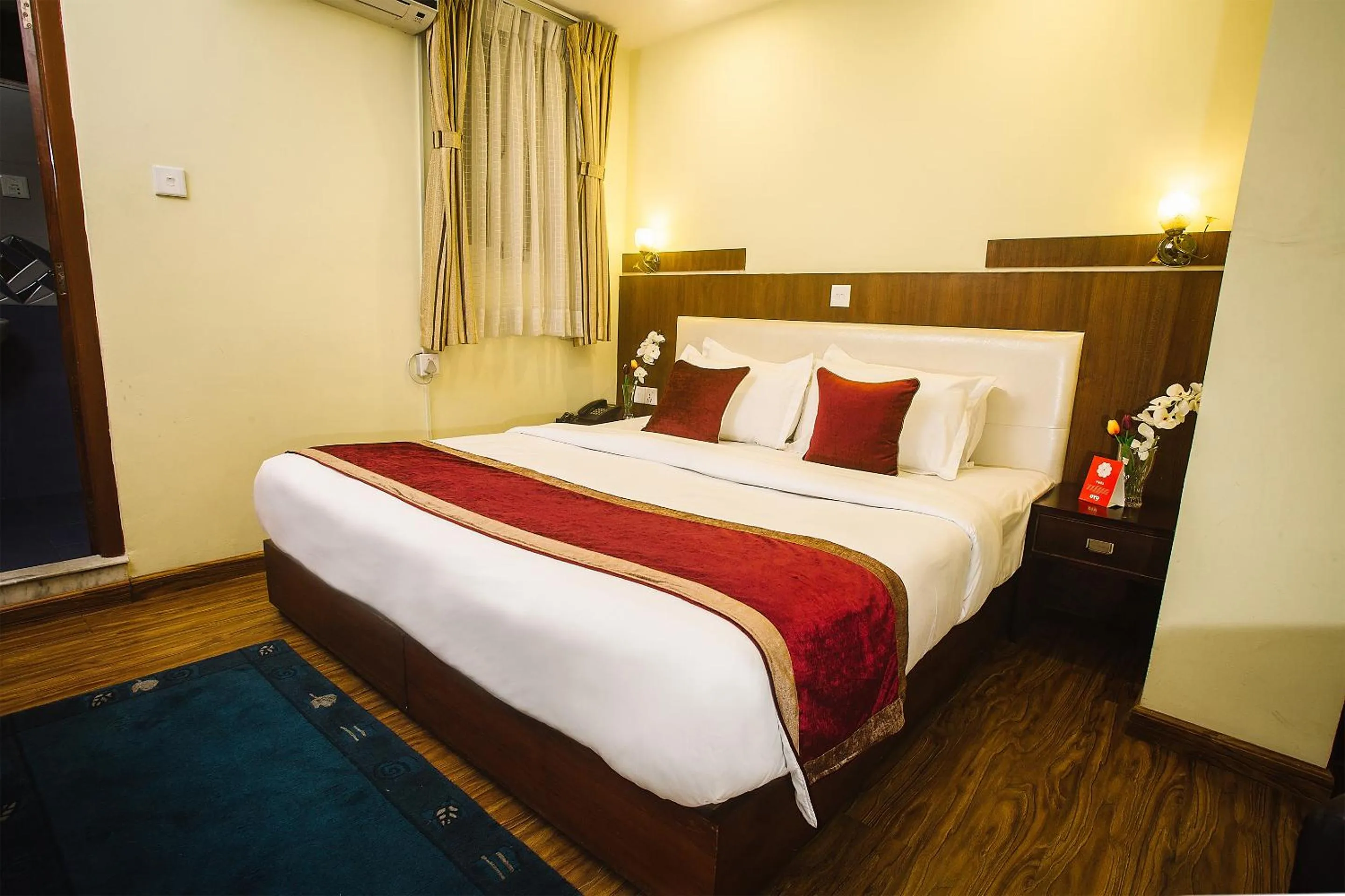 Bedroom, Bed in Backyard Hotel