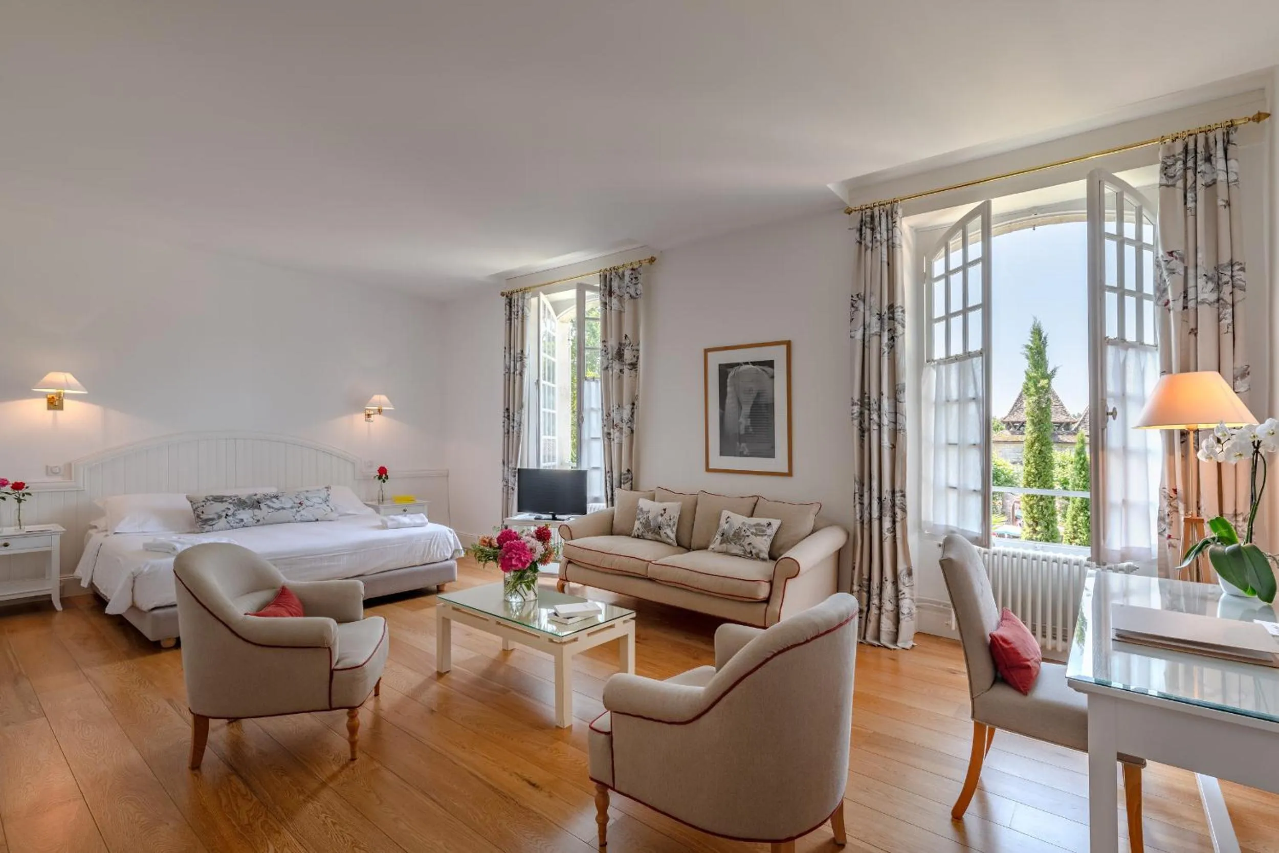 Photo of the whole room, Bed in La Bastide en Gascogne