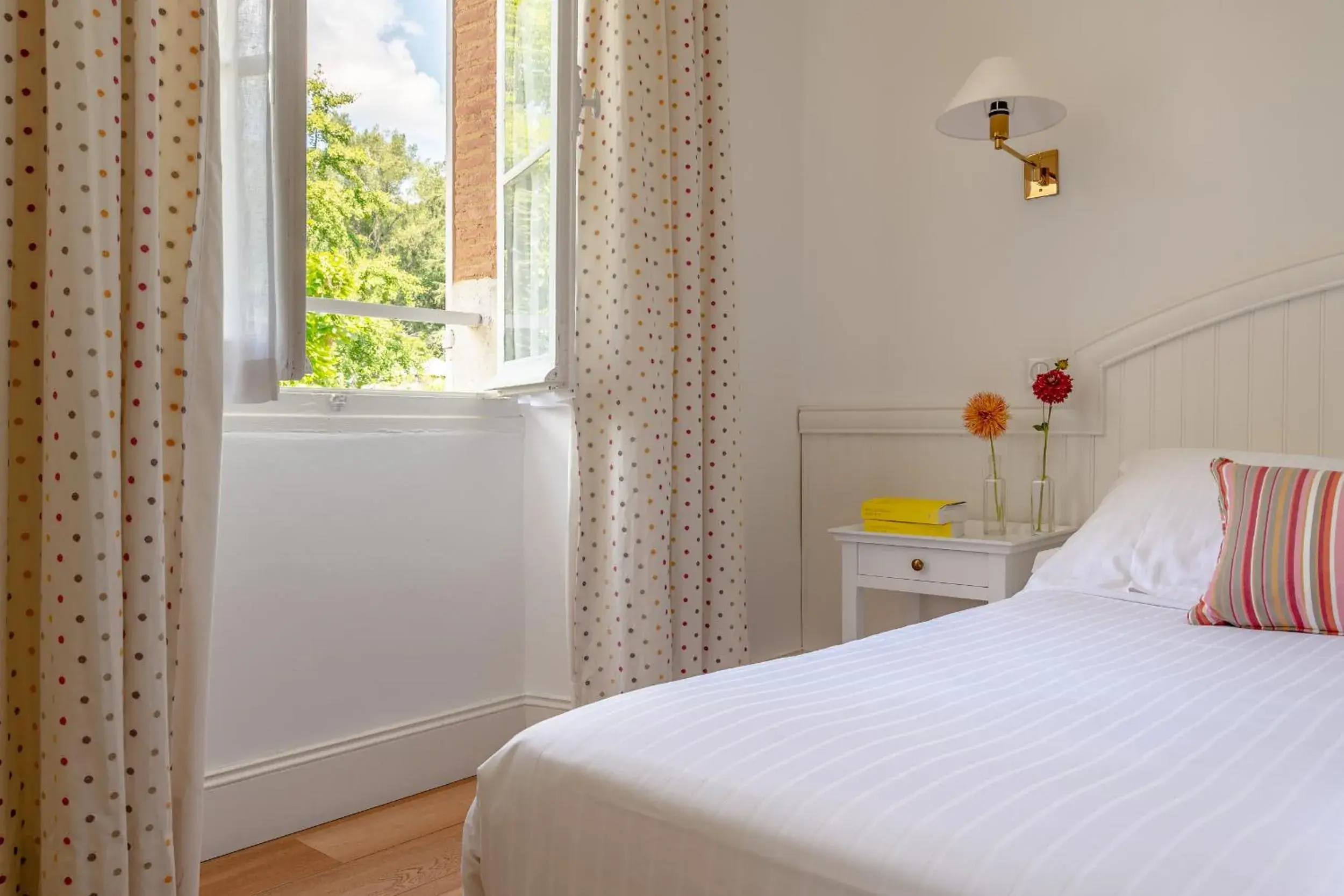 Junior Suite - single occupancy in La Bastide en Gascogne Junior Suite - single occupancy in La Bastide en Gascogne