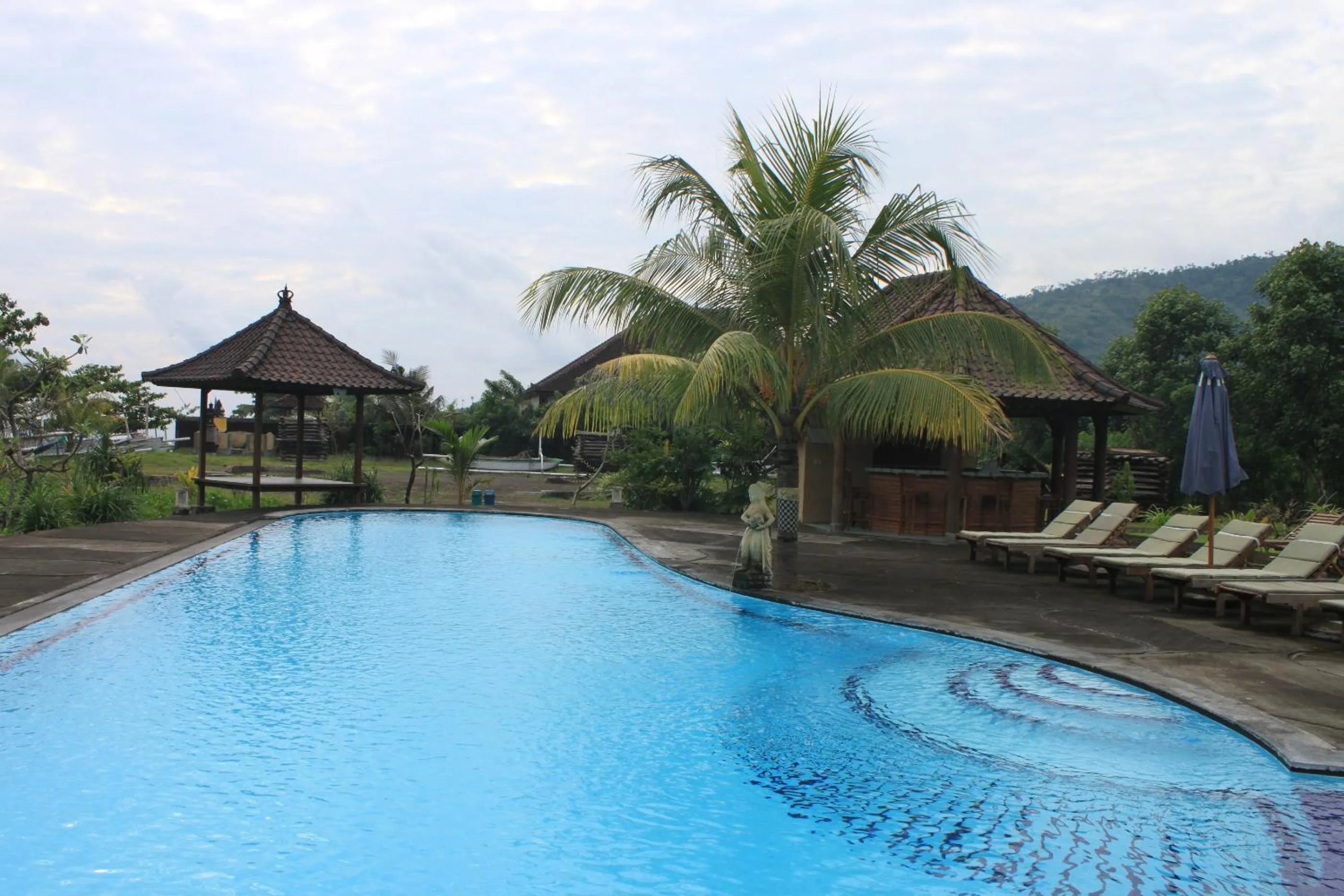 Swimming pool in Hotel Uyah Amed Spa Resort