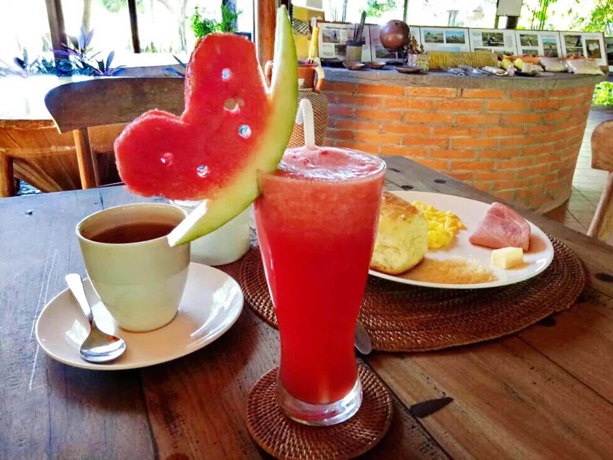 Food and drinks in Hotel Uyah Amed Spa Resort Food and drinks in Hotel Uyah Amed Spa Resort