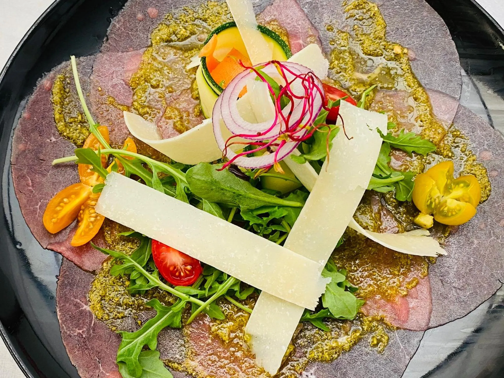 Restaurant/places to eat in Le Cheval Blanc