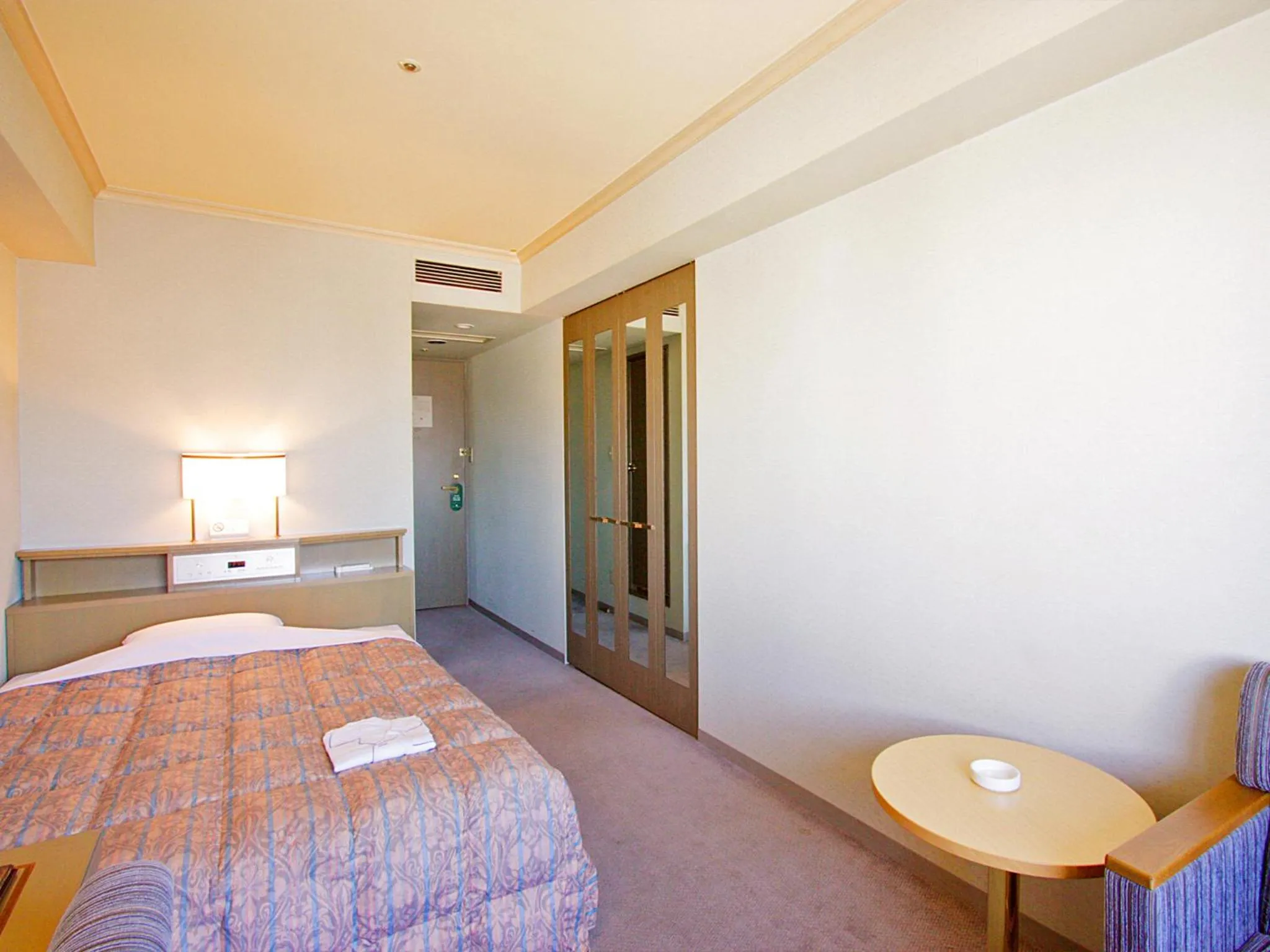 Bed in Hotel Pearl City Kobe