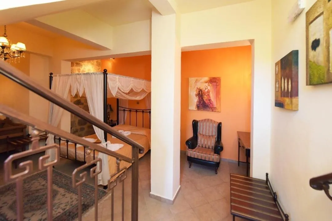 Photo of the whole room in Paris Hotel