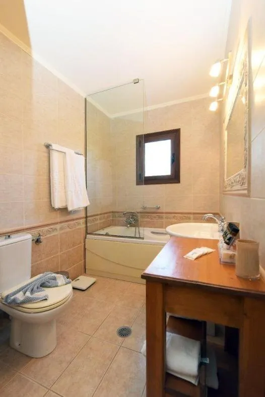 Bathroom in Paris Hotel