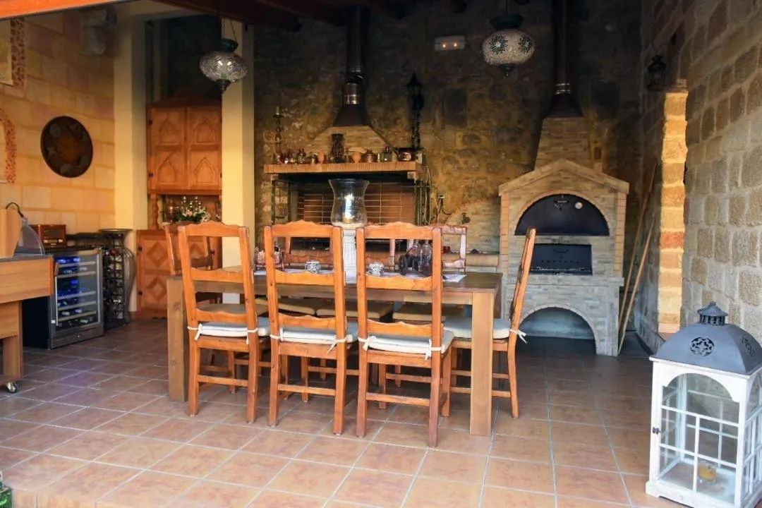 Lounge or bar in Paris Hotel