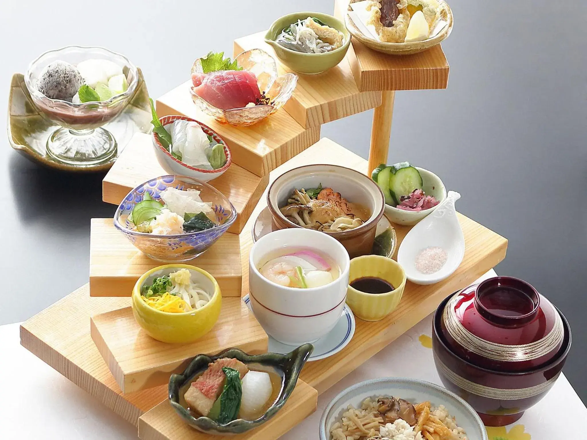 Food and drinks in Hotel Crown Palais Hamamatsu Food and drinks in Hotel Crown Palais Hamamatsu