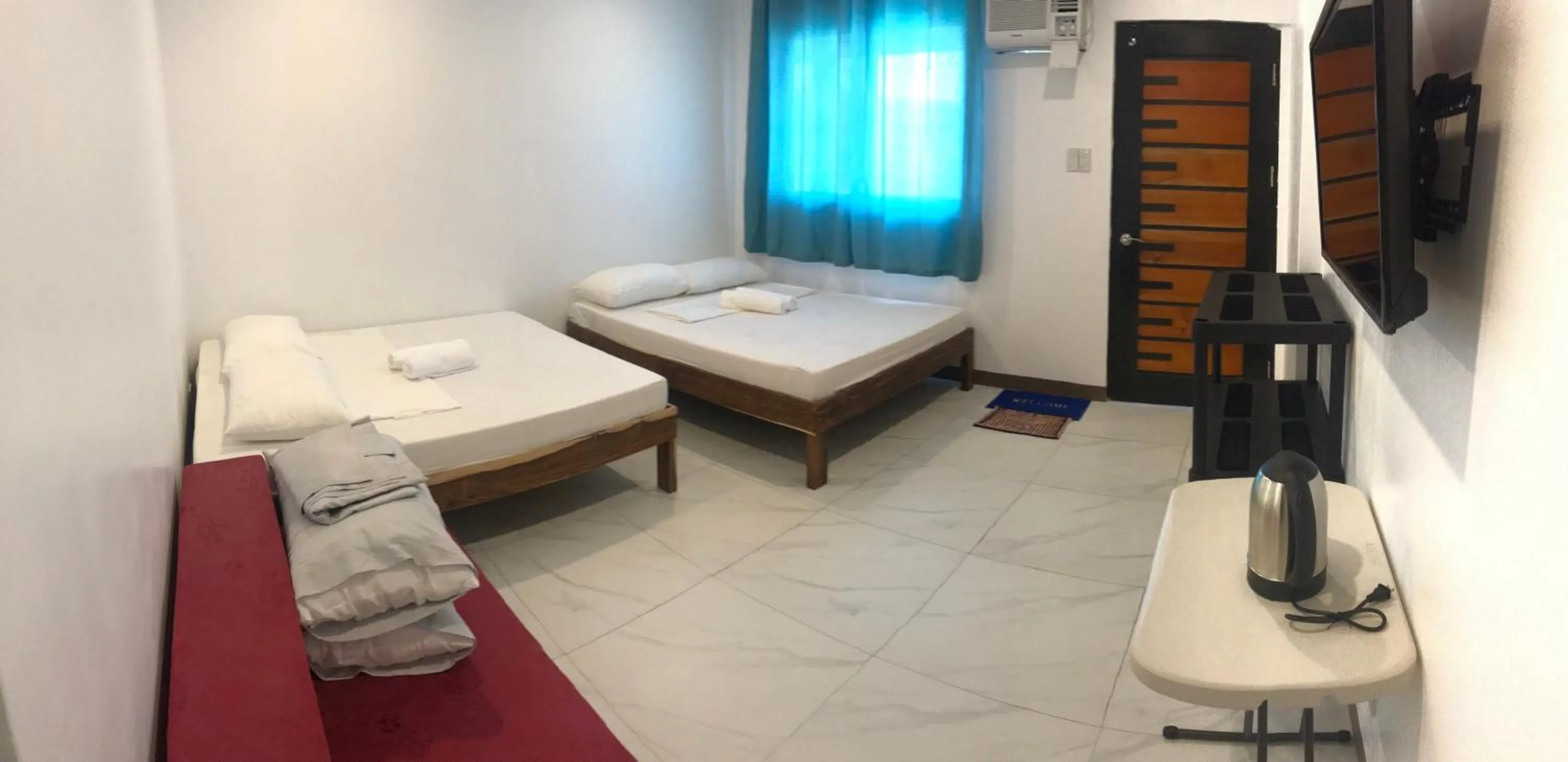 Seabreeze Beach Lodge