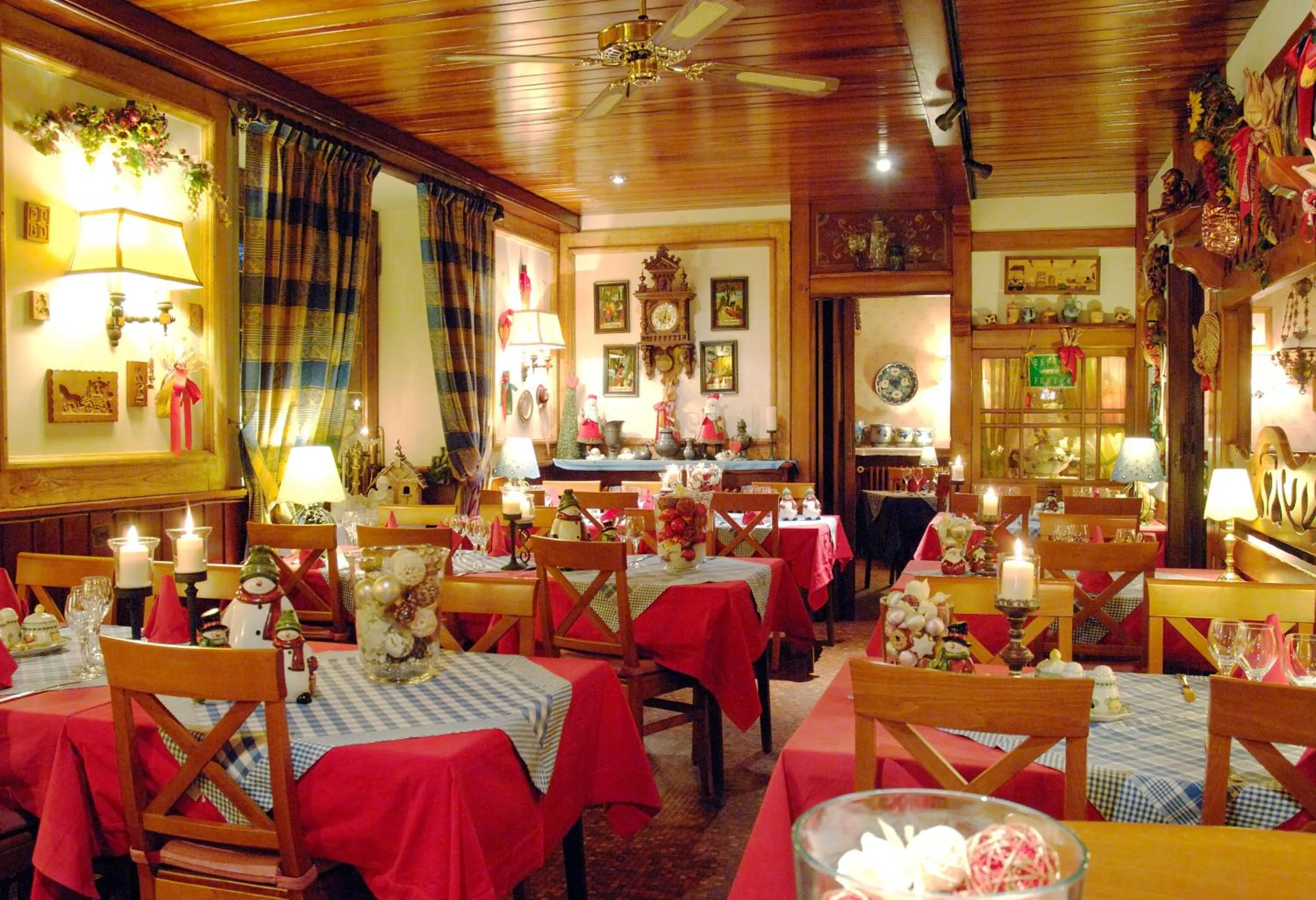 Restaurant/places to eat in Chez Jean
