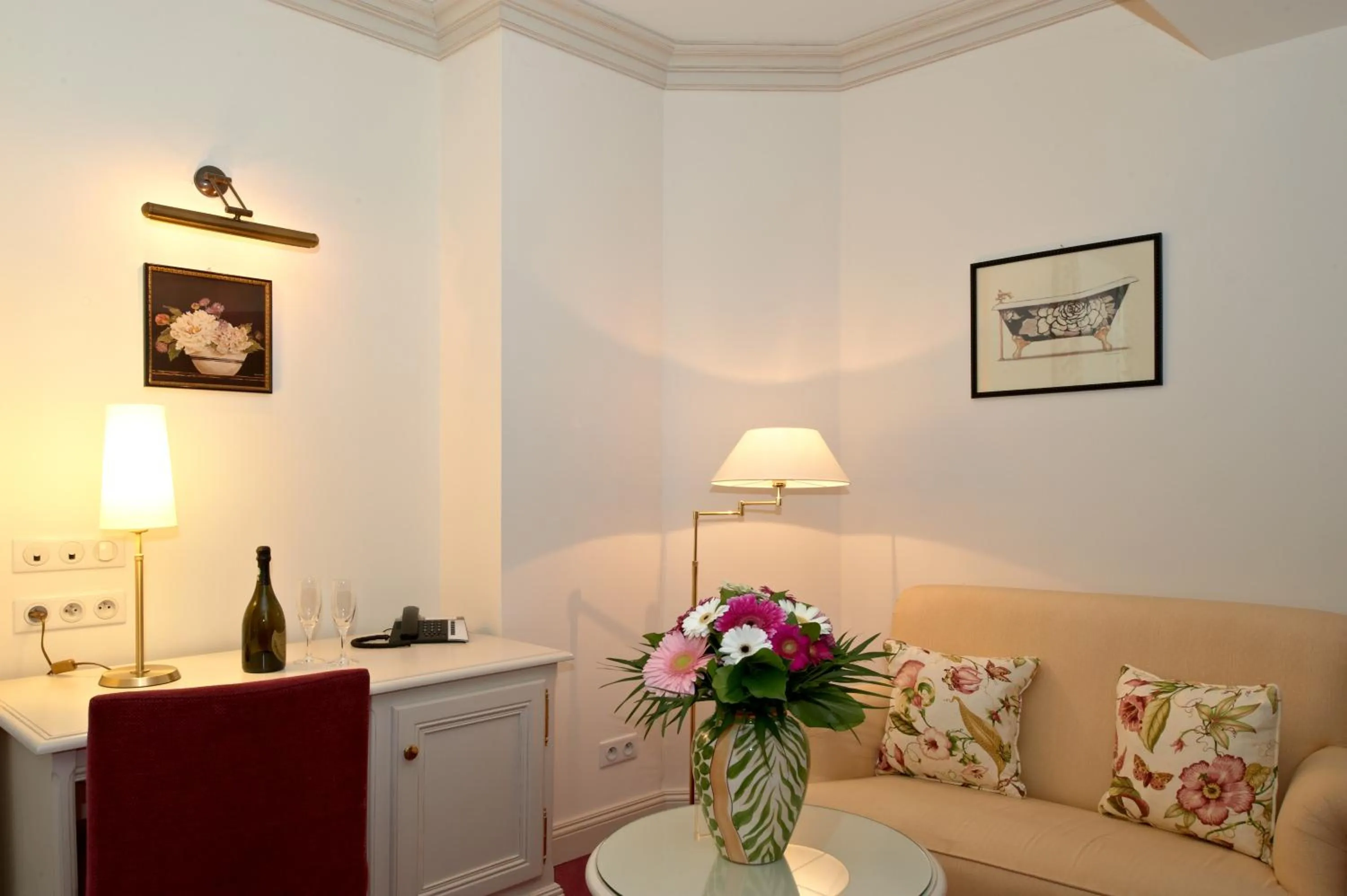 Photo of the whole room in Chez Jean