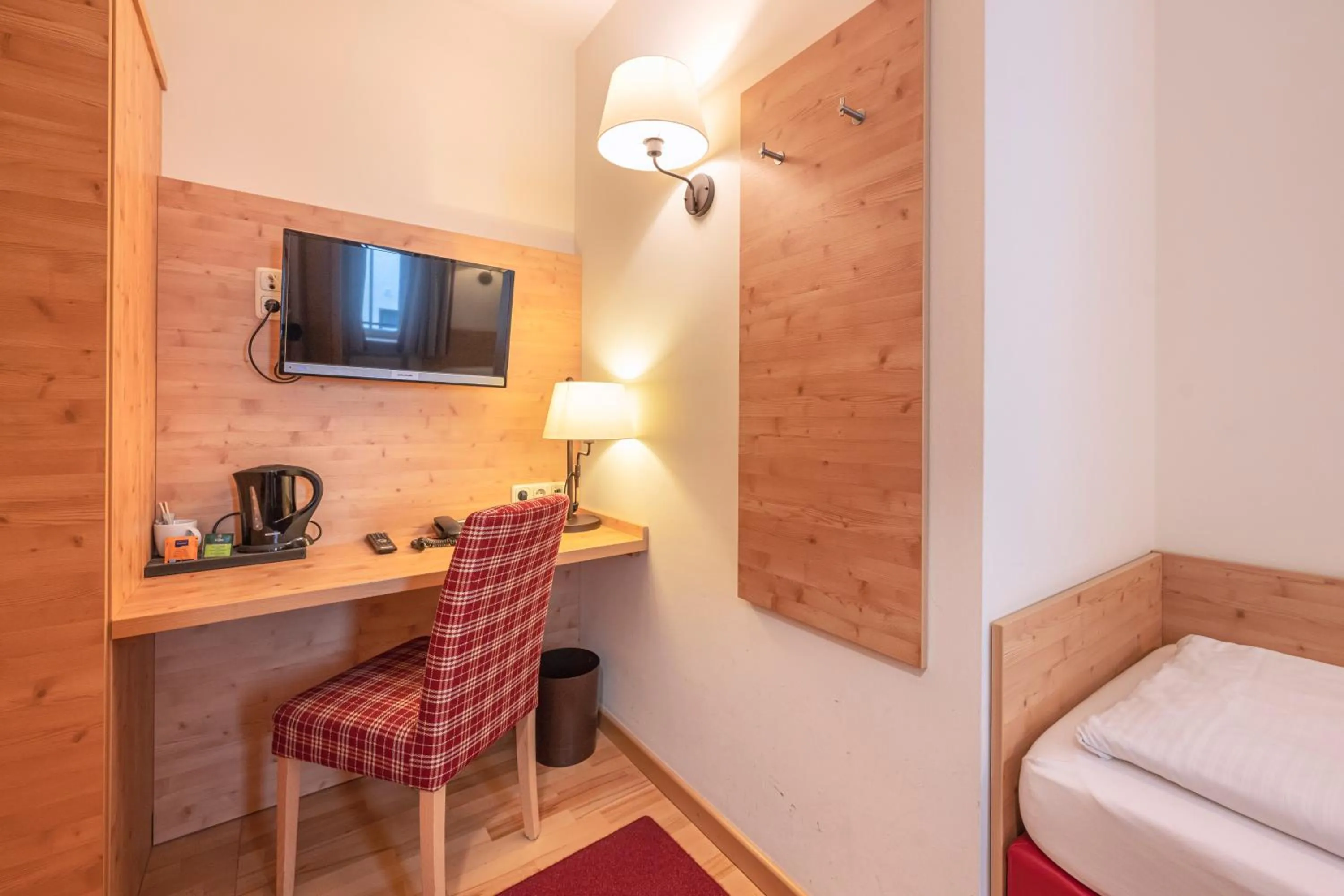 Photo of the whole room, Bed in Hotel Eder