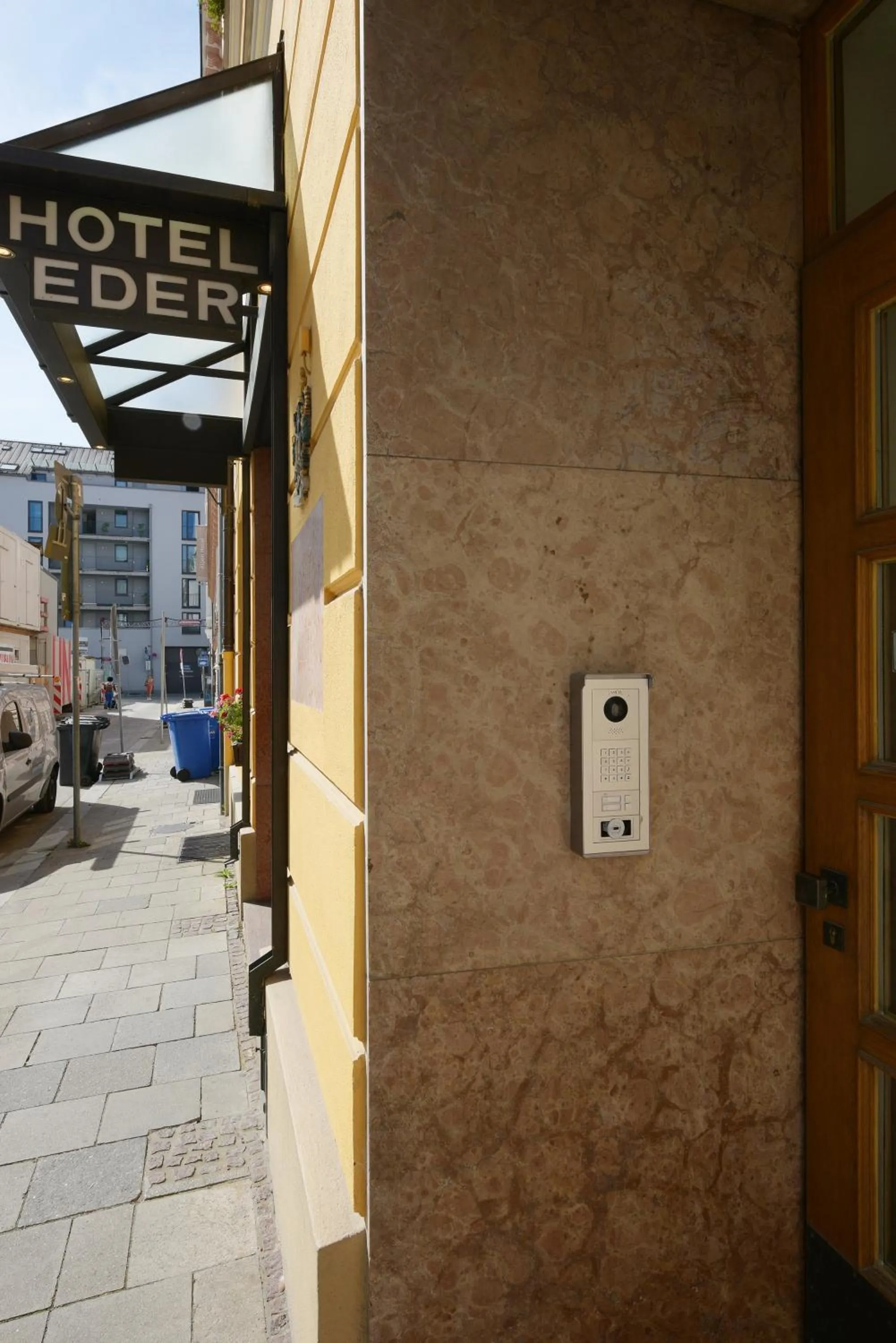 Facade/entrance in Hotel Eder