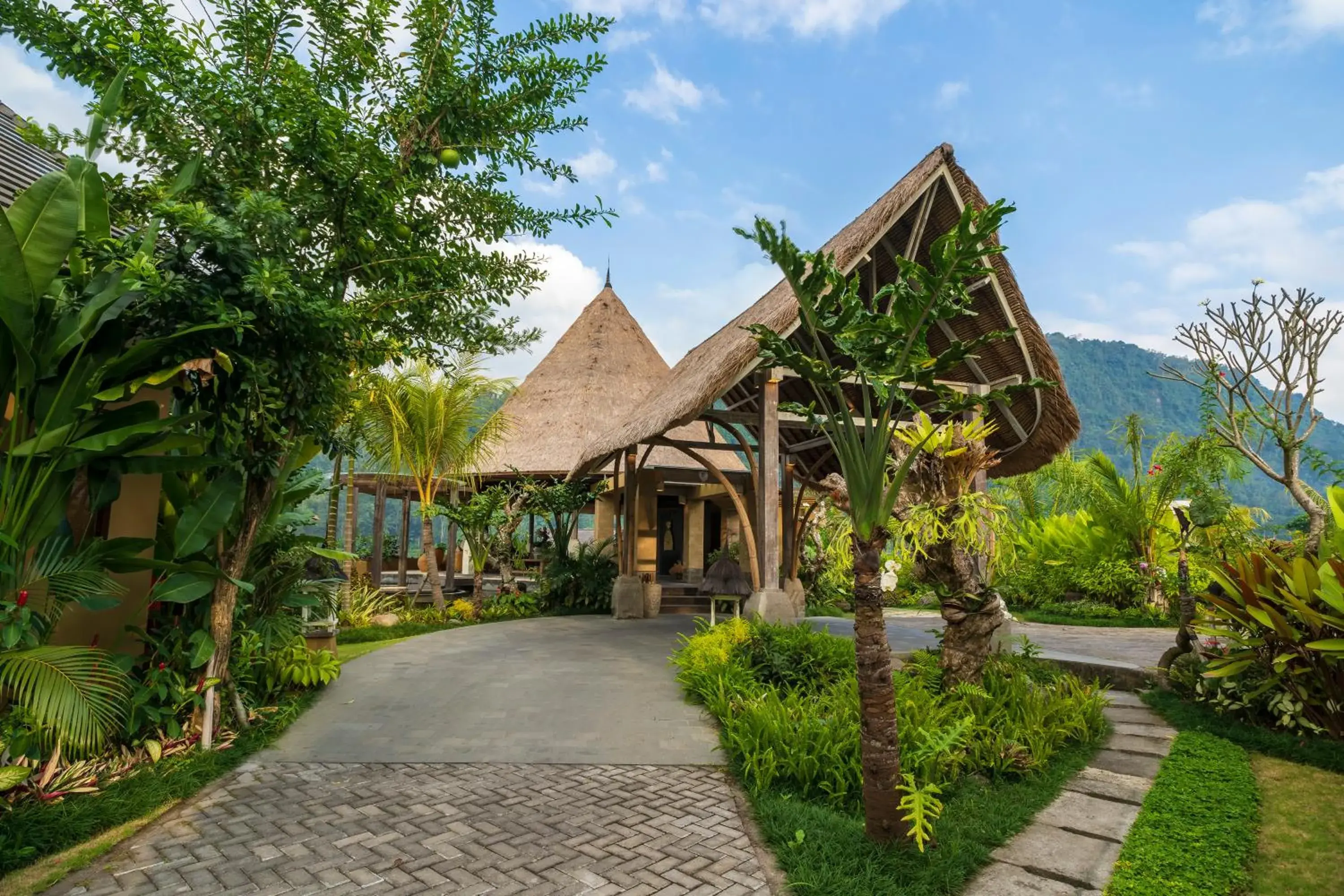 Property building in Wapa di Ume Sidemen Property building in Wapa di Ume Sidemen