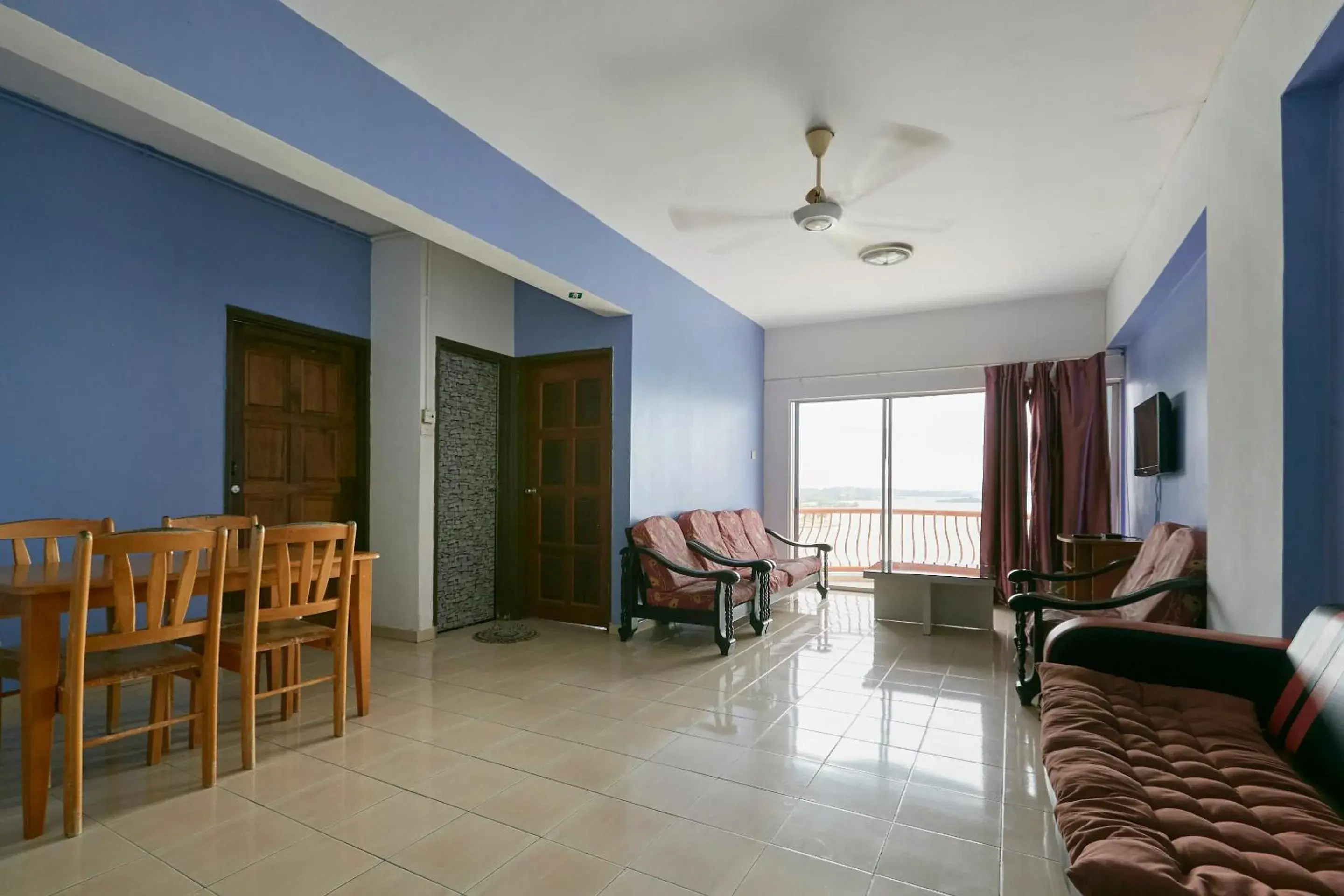 Living room in JC Private Apartment Sunshine Bay Living room in JC Private Apartment Sunshine Bay