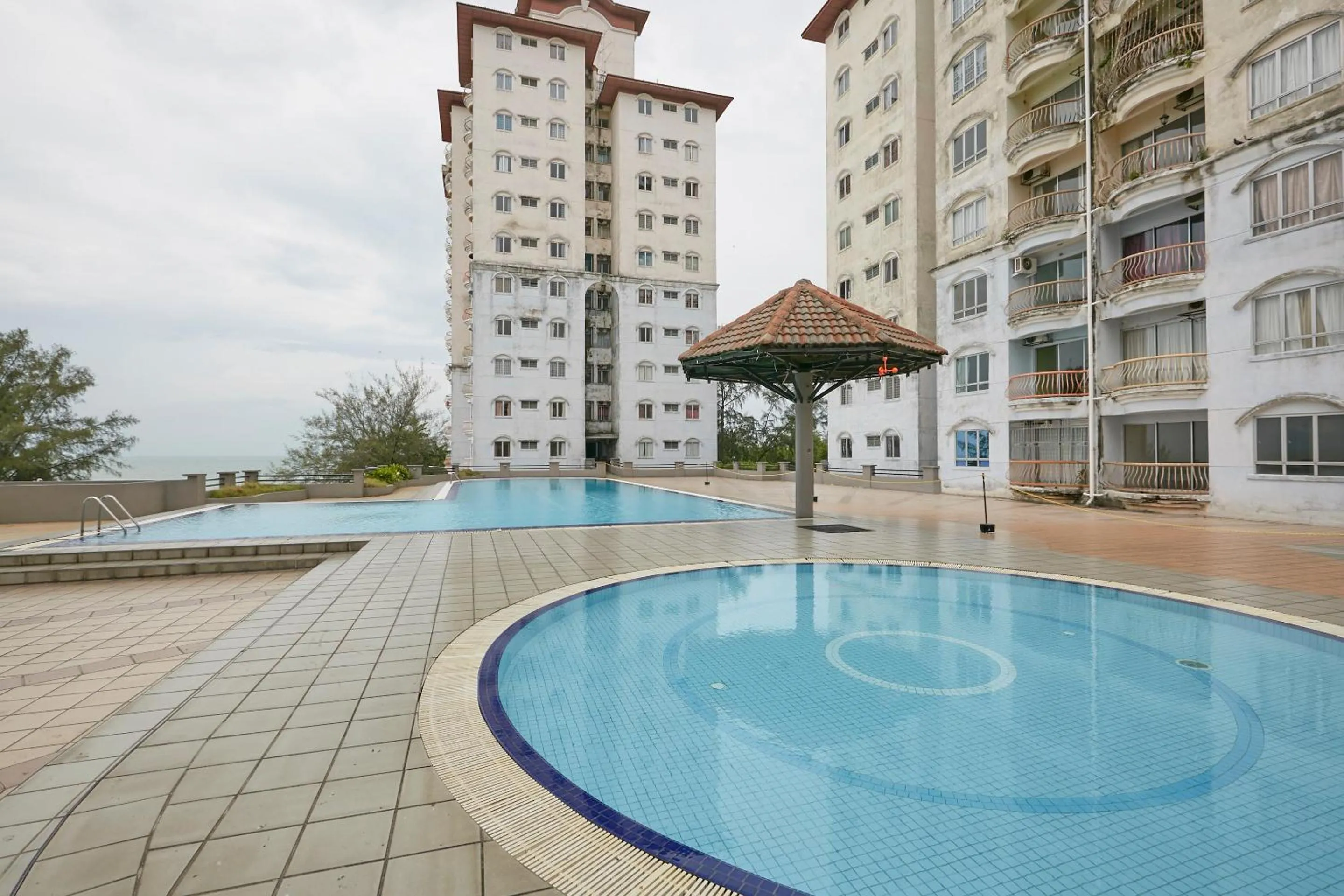Swimming pool in JC Private Apartment Sunshine Bay