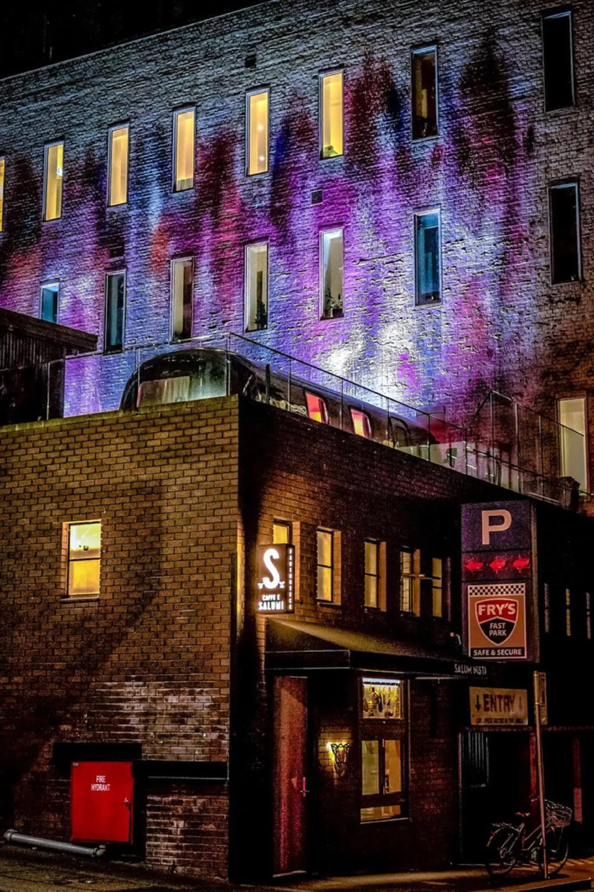 Facade/entrance in Hotel No Facade/entrance in Hotel No