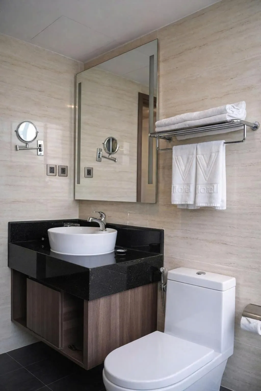 Shower in V Hotel Nha Trang