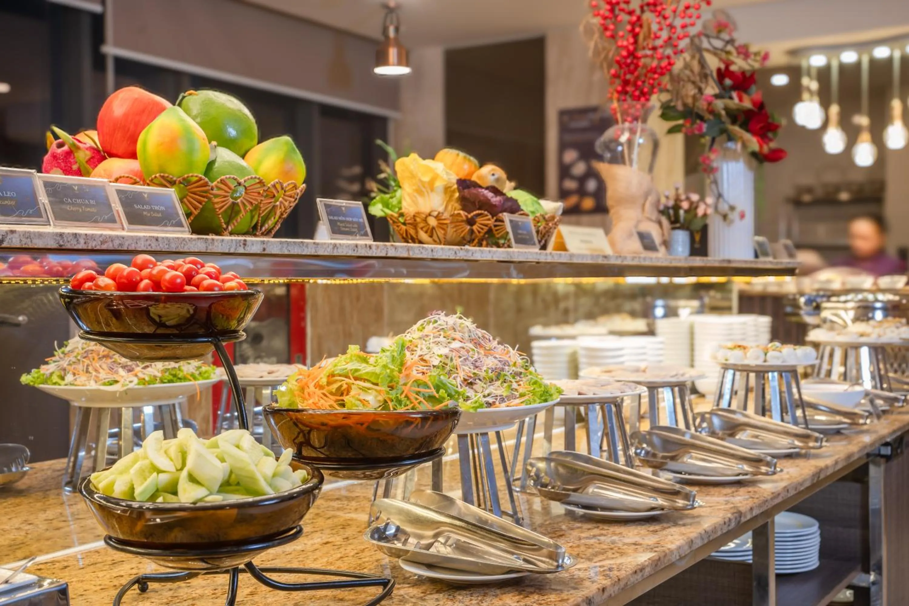 Restaurant/places to eat in V Hotel Nha Trang