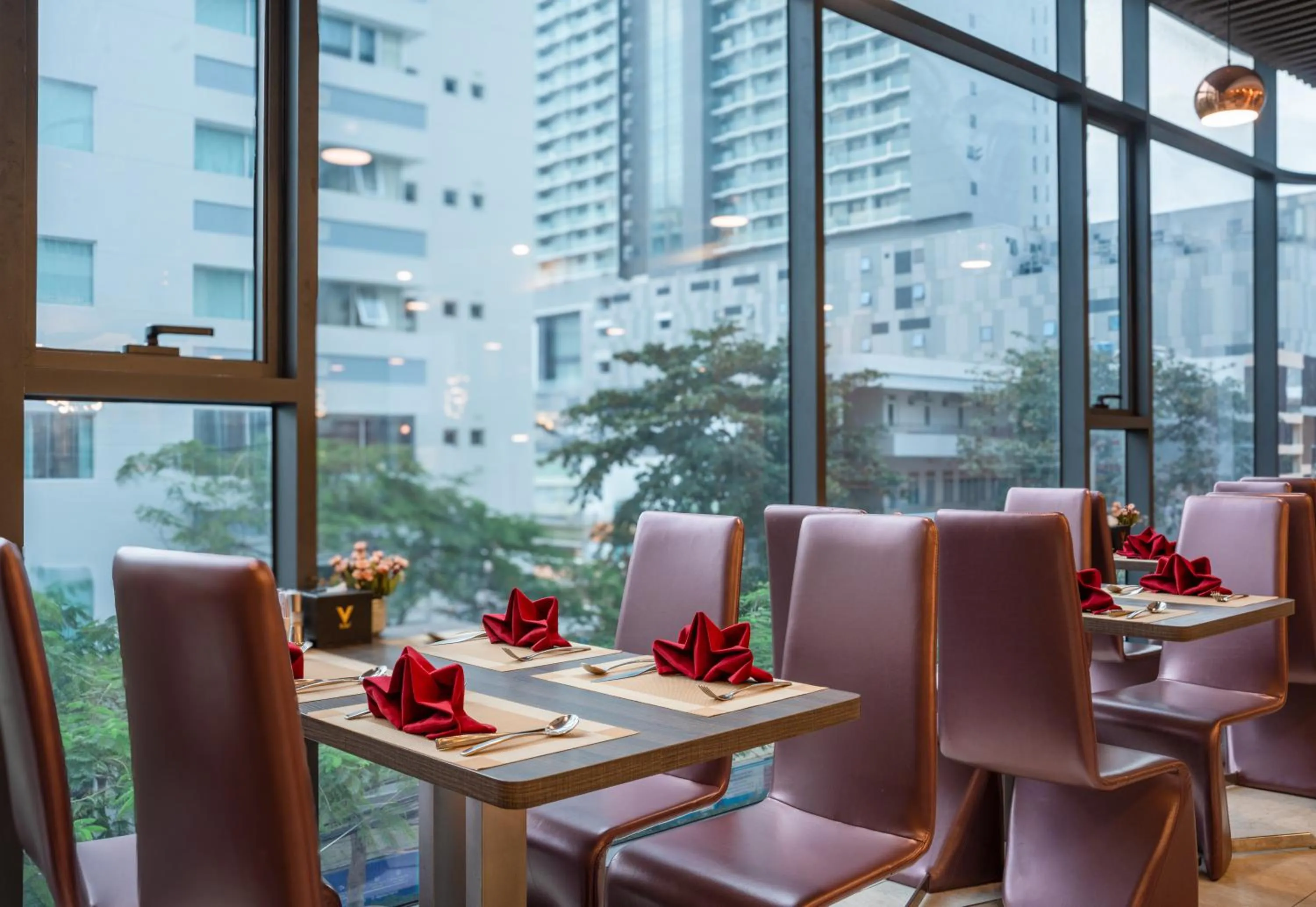 Restaurant/places to eat in V Hotel Nha Trang