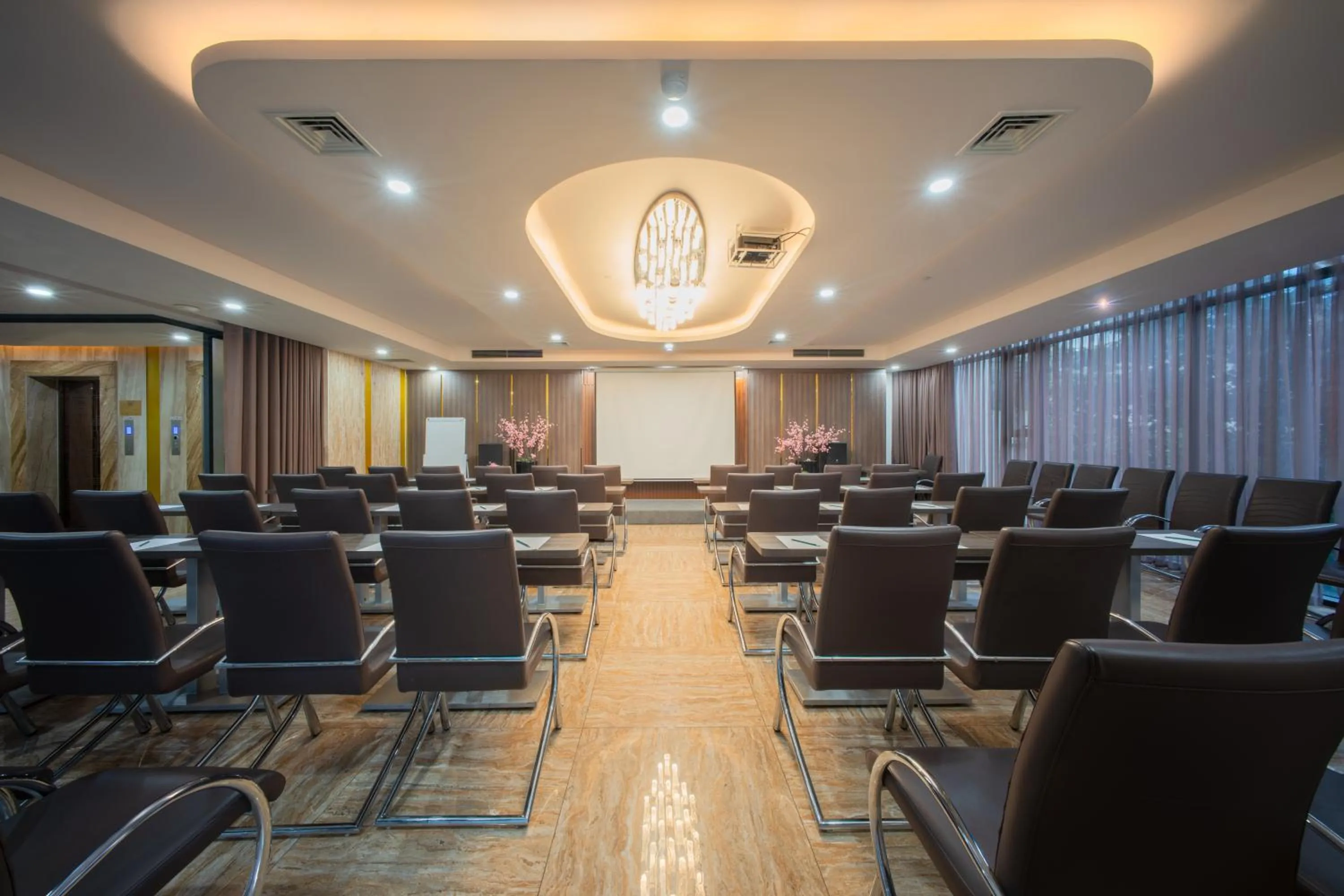 Meeting/conference room in V Hotel Nha Trang