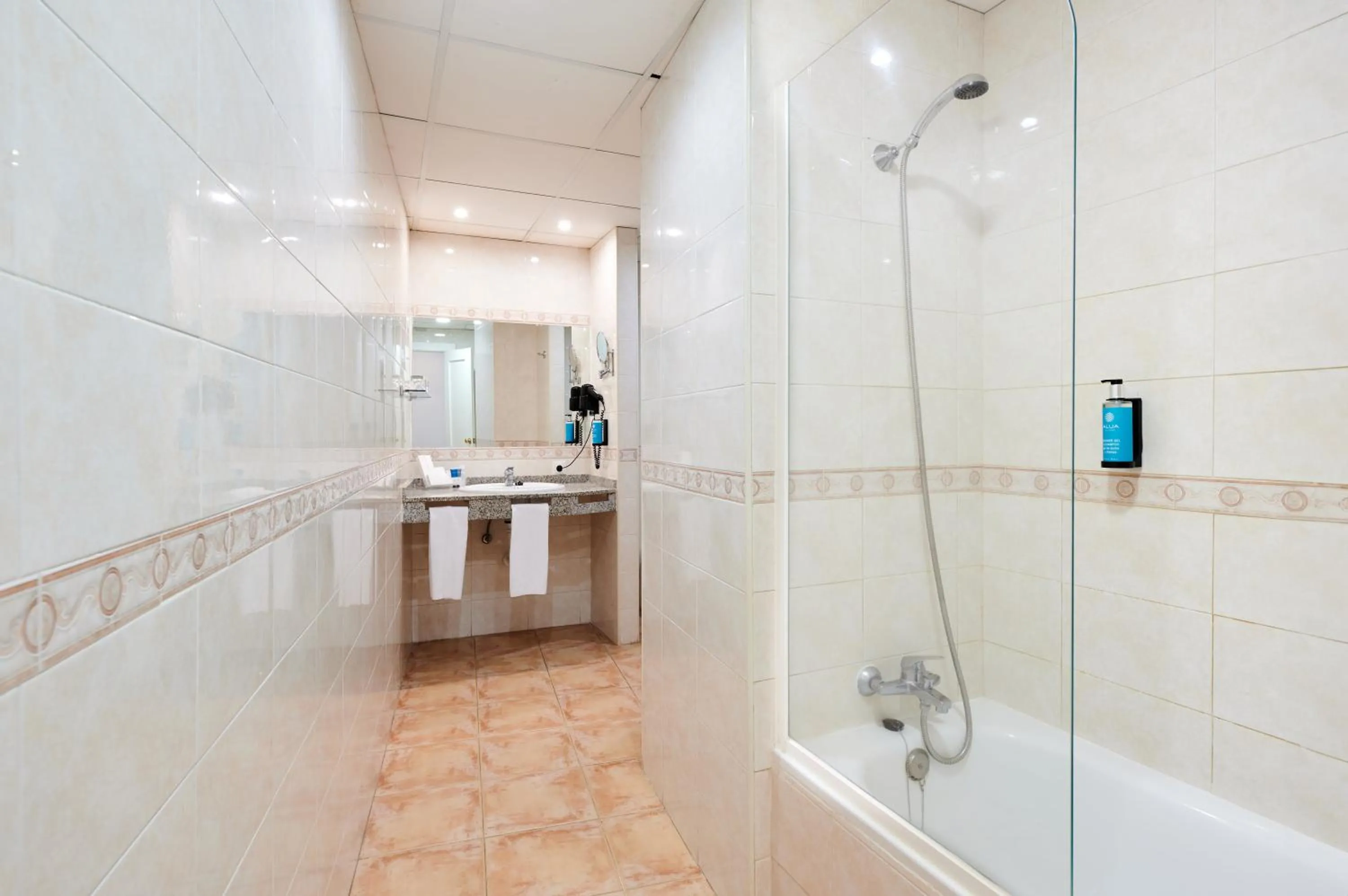 Bathroom in AluaSun Marbella Park