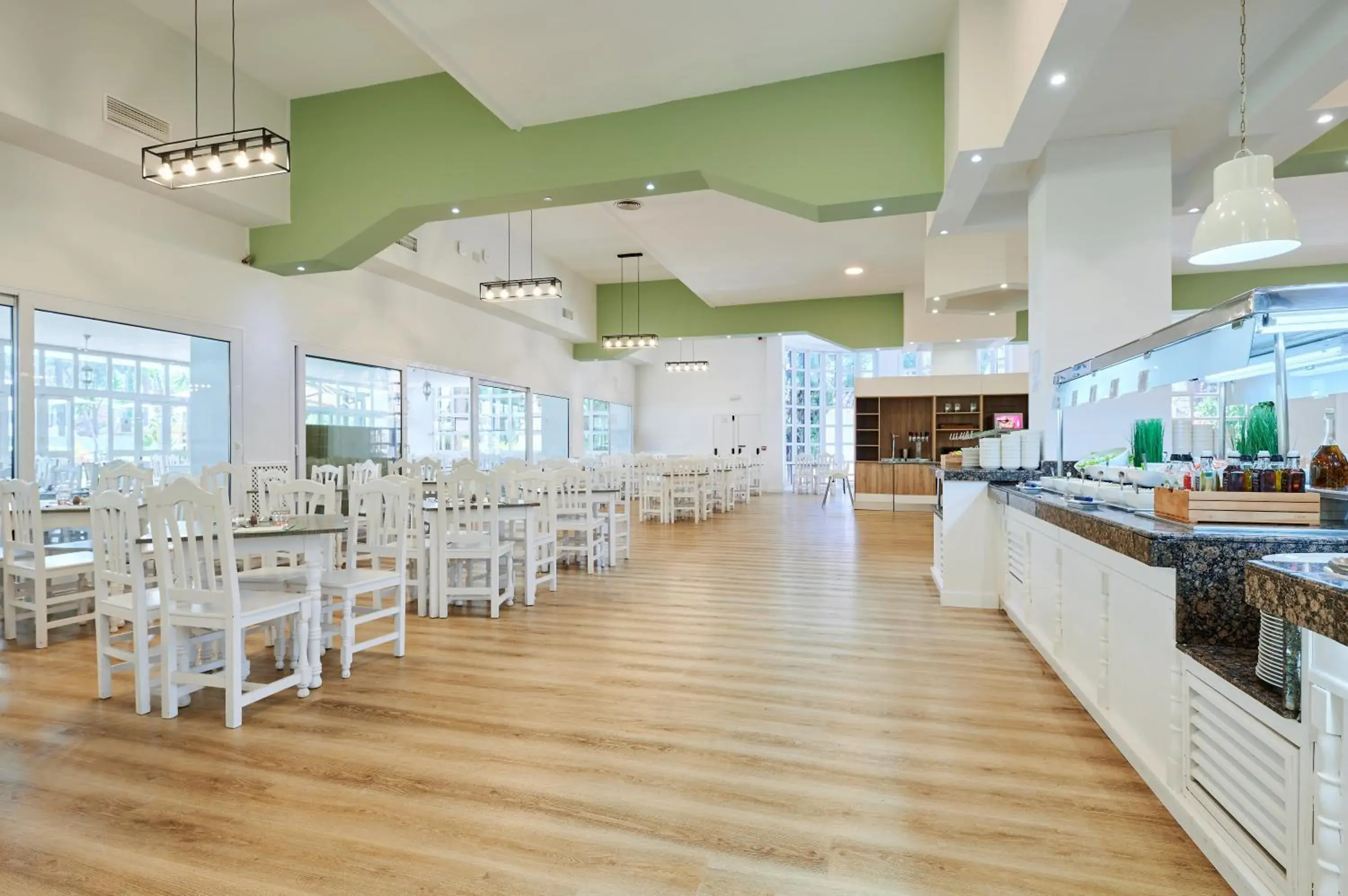 Restaurant/places to eat in AluaSun Marbella Park Restaurant/places to eat in AluaSun Marbella Park